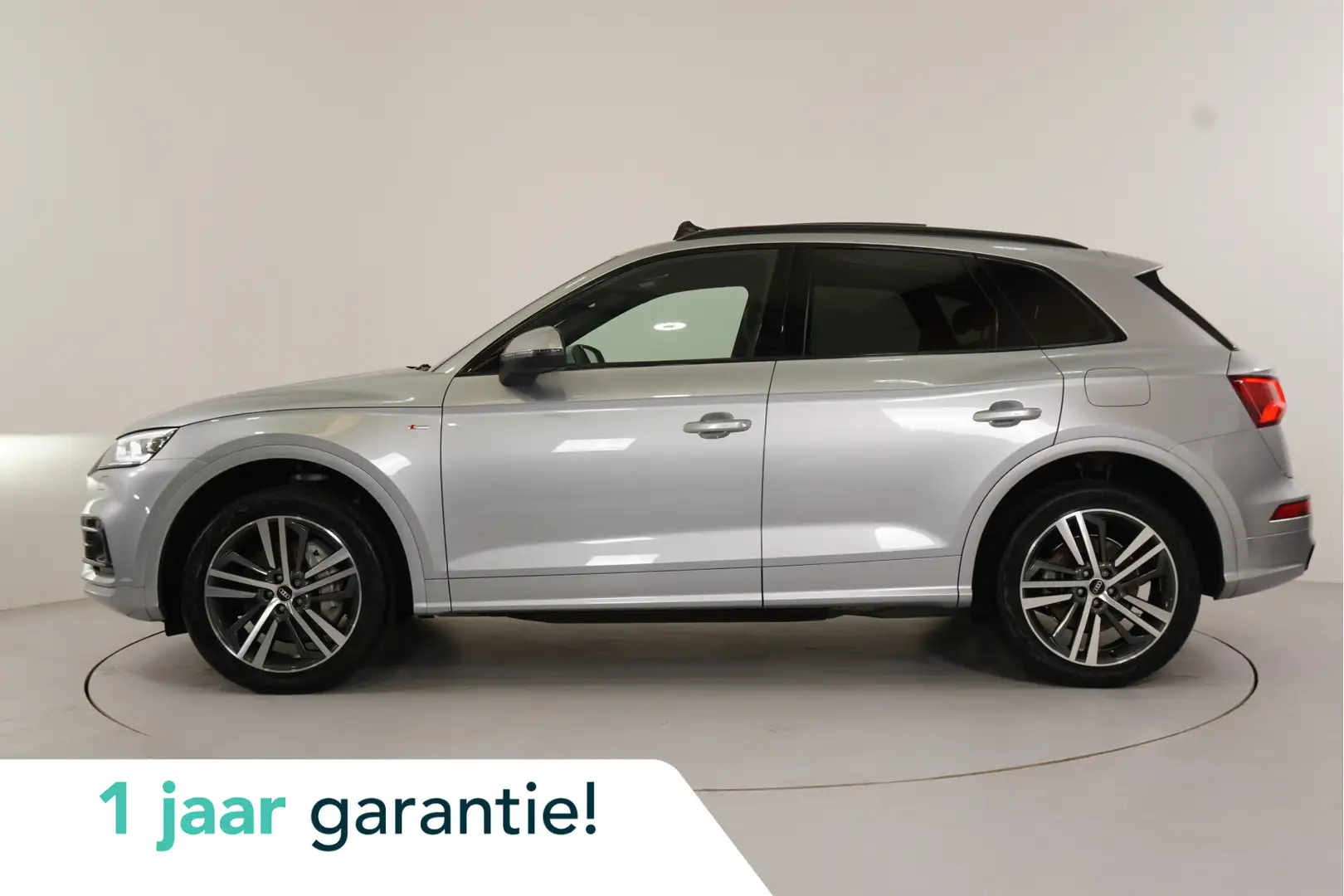 Audi Q5 55 TFSI e quattro S Line | Panorama | Adaptive Cru Grijs - 1