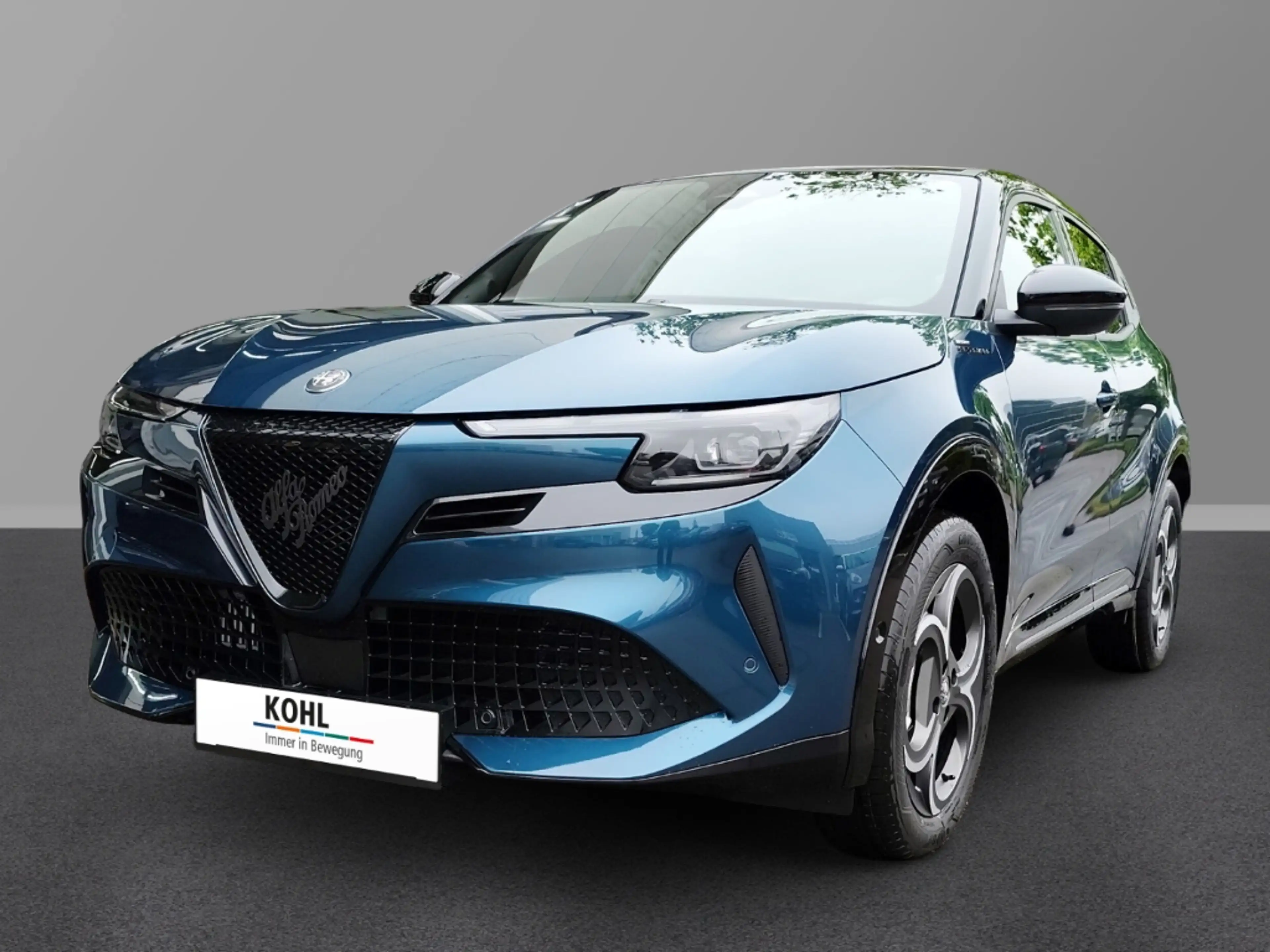 Alfa Romeo Junior Ibrida Sport Speciale 1.2 VGT Hybrid 145PS Navi — photo 2