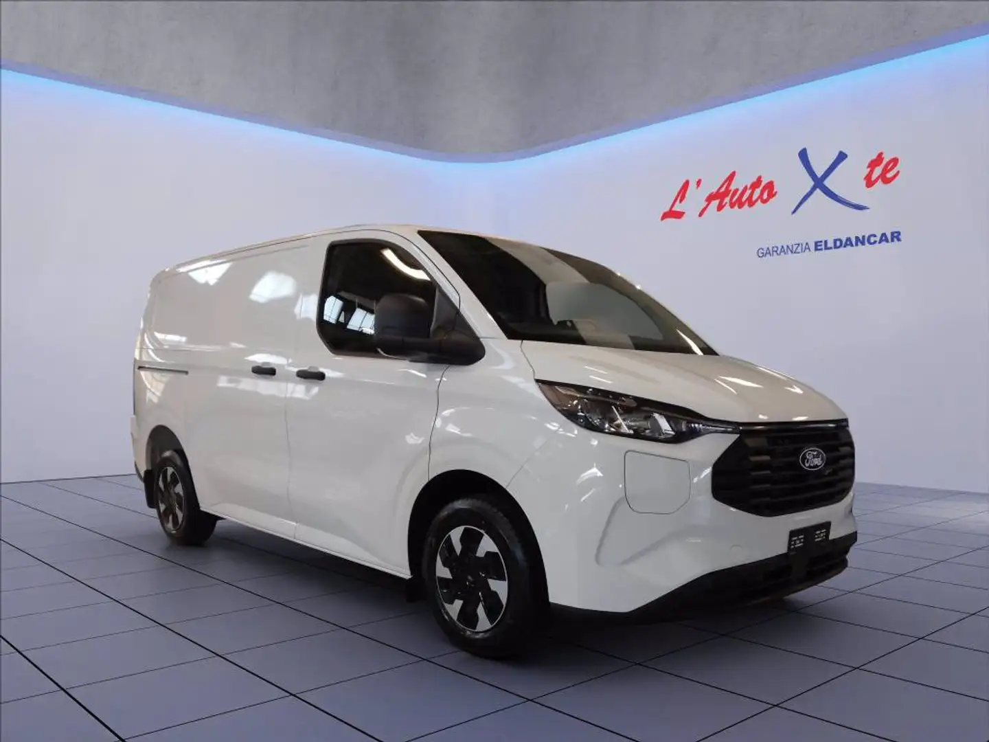 Ford Transit Custom V710 320 2.5 Duratec phev 233cv Trend L1H1 Wit - 1