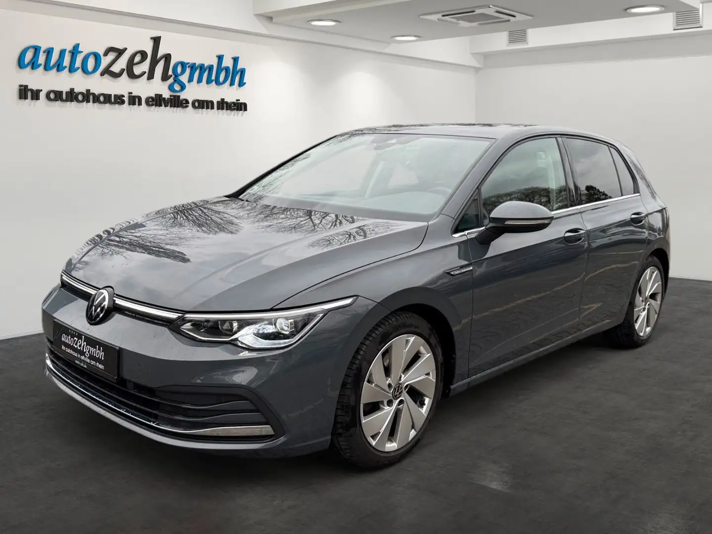 Volkswagen Golf VIII 1.5TSi Style +Navi+APP+LED+Sitzh.+ACC+ Gris - 1