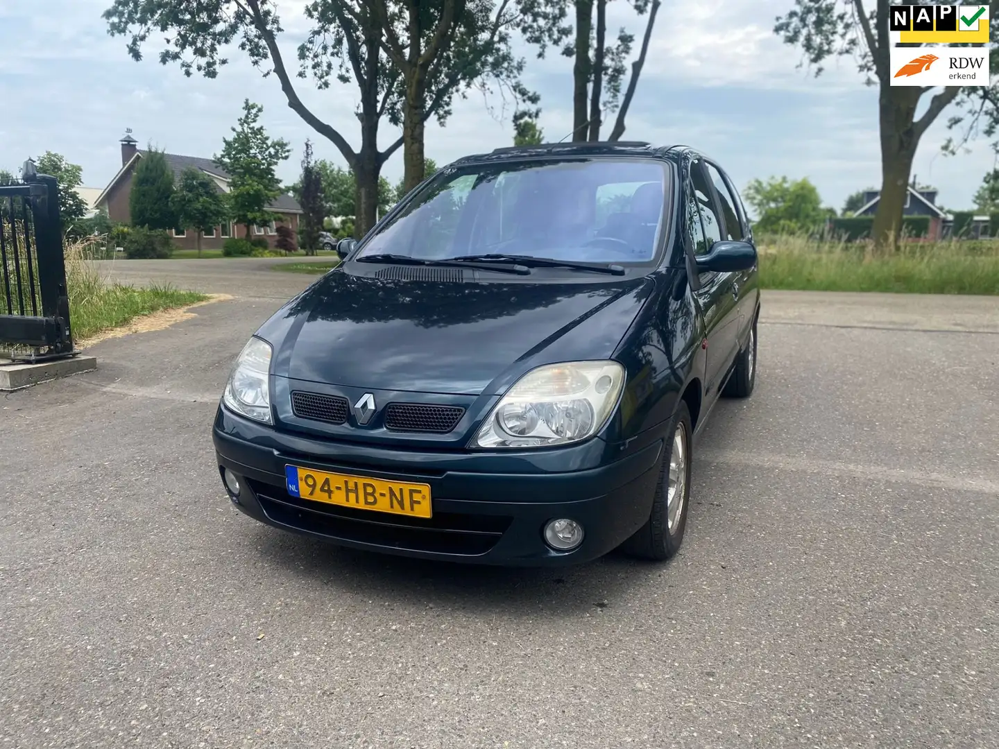 Renault Scenic 2.0-16V Privilège PANORAMA AIRCO INRUILKOOPJE Vert - 1