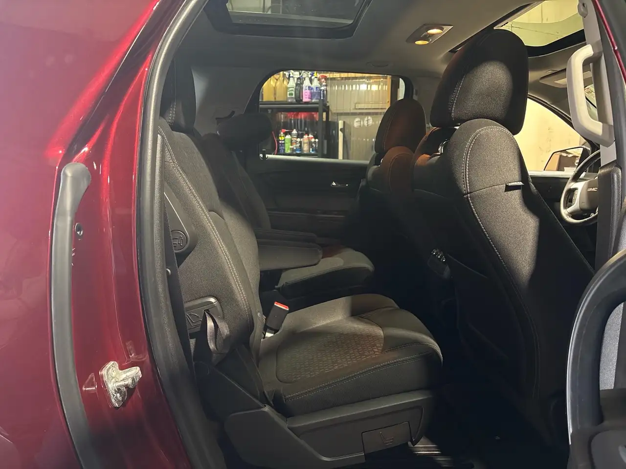 GMC Acadia снимка GMC Acadia