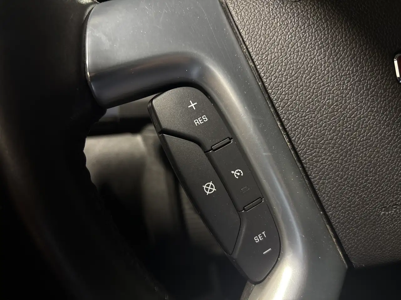 GMC Acadia снимка GMC Acadia