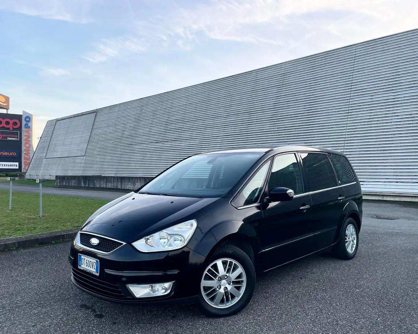 Ford Galaxy 2.0 7posti tdci Ghia - 1