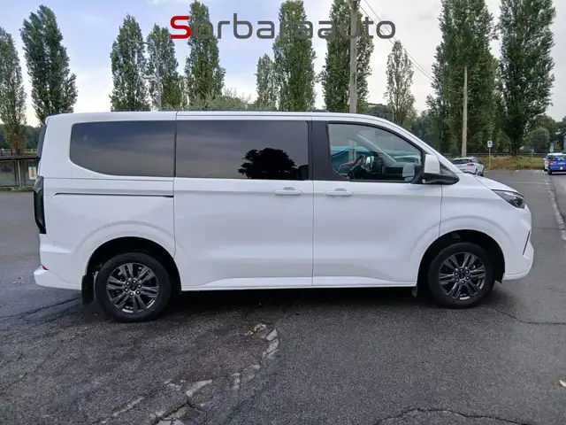 Ford Tourneo Custom view 6