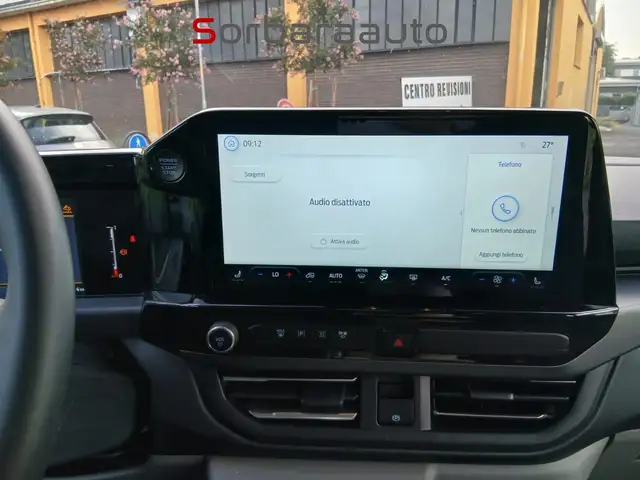 Ford Tourneo Custom view 22