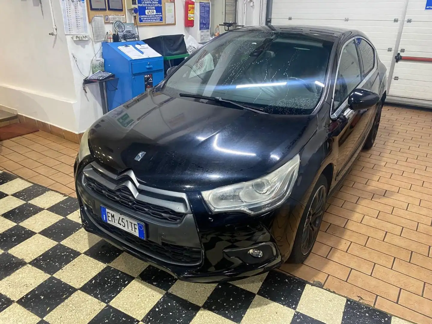 DS Automobiles DS 4 1.6 e-HDi 110 airdream CMP6 Sport Chic Nero - 2