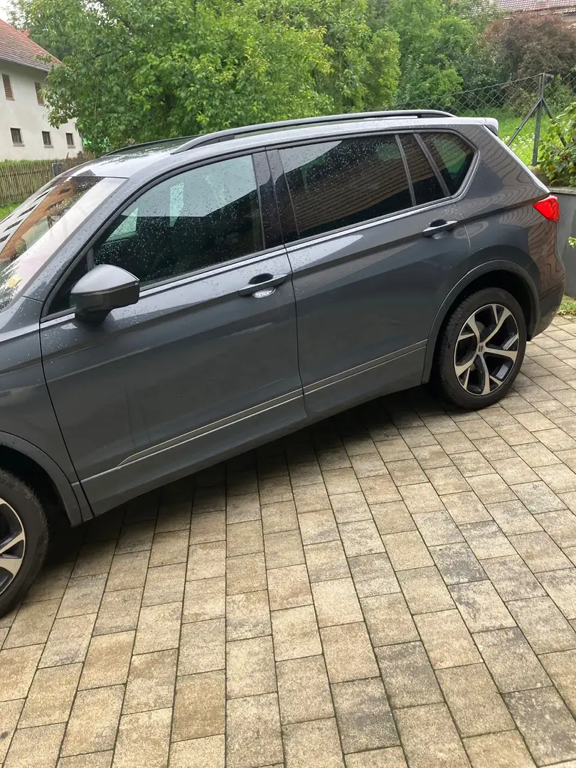 SEAT Tarraco Tarraco 2.0 TDI 4Drive DSG SCR FR 7 Sitze Grau - 2