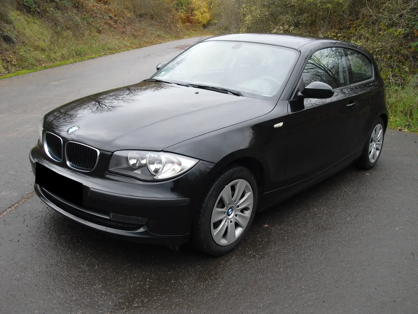 BMW 116 116i - TÜV bis NOV 2027 - Klima Schwarz - 2