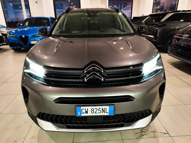 Citroen C5 Aircross view 2