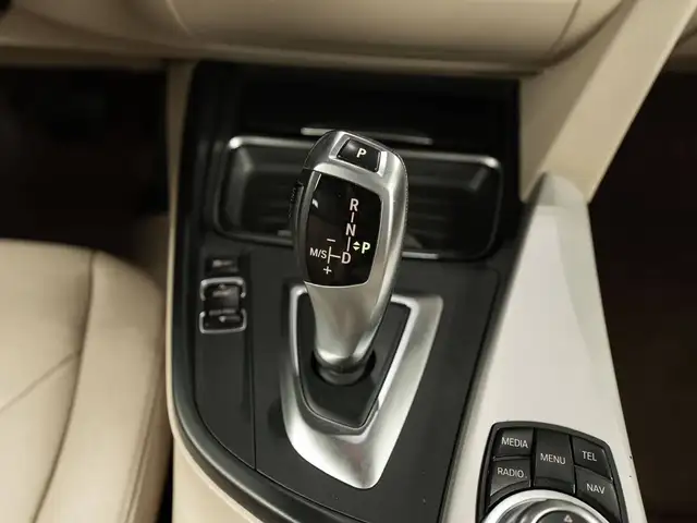 BMW 4 Series view 13