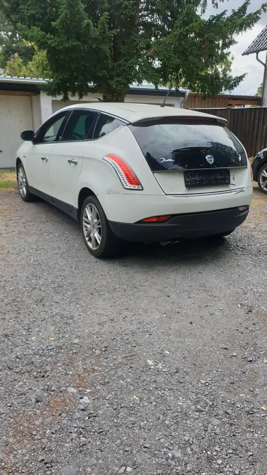 Lancia Delta 1.9 TDS LE, foto 3