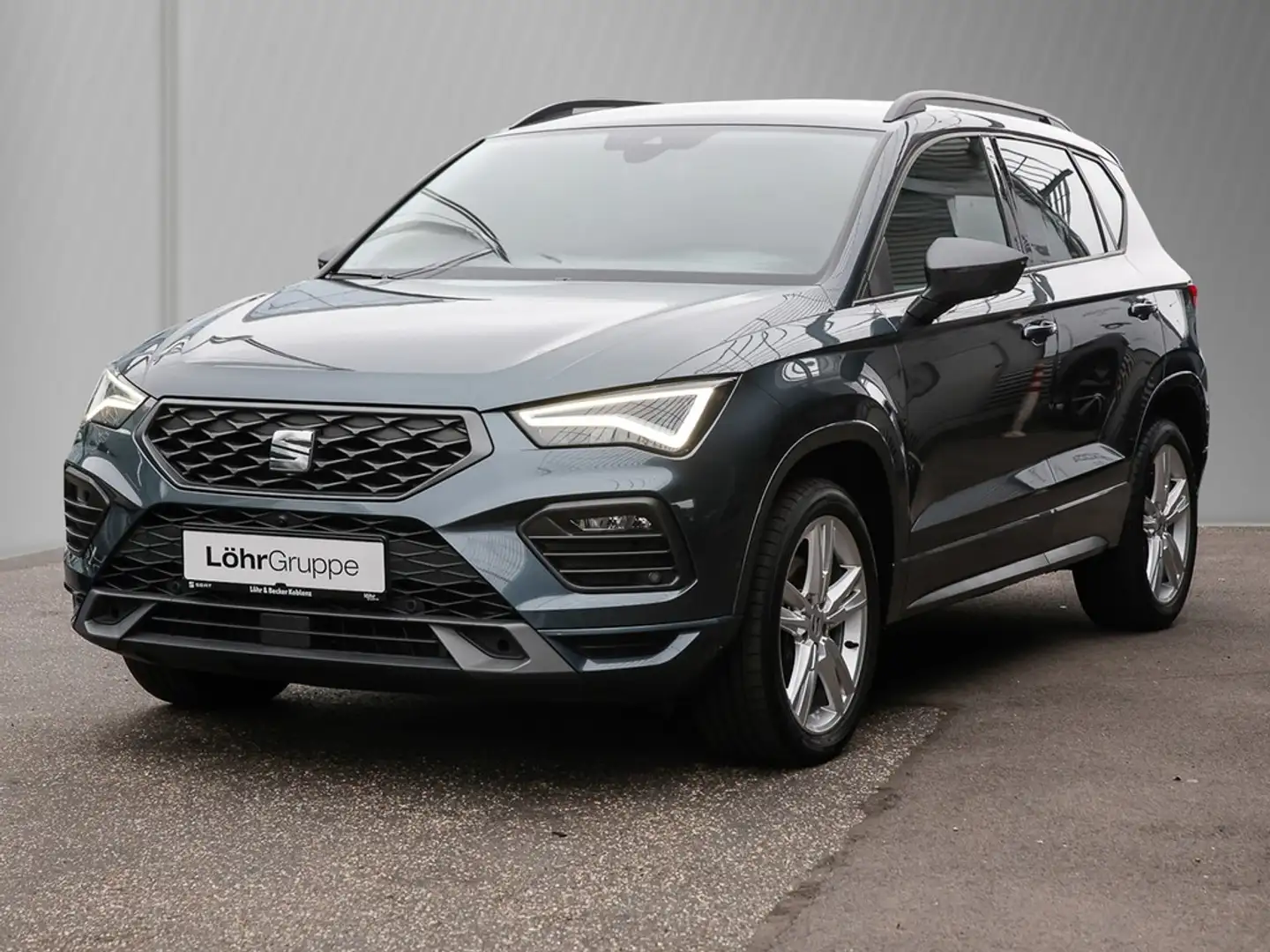 SEAT Ateca 2.0 TDI DSG FR-Line AHK/RFK/Navi Grau - 2