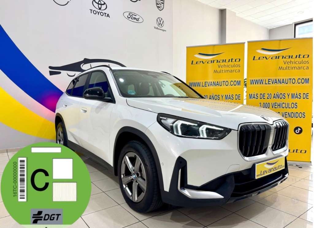 BMW X1 sDrive 18dA - foto 1