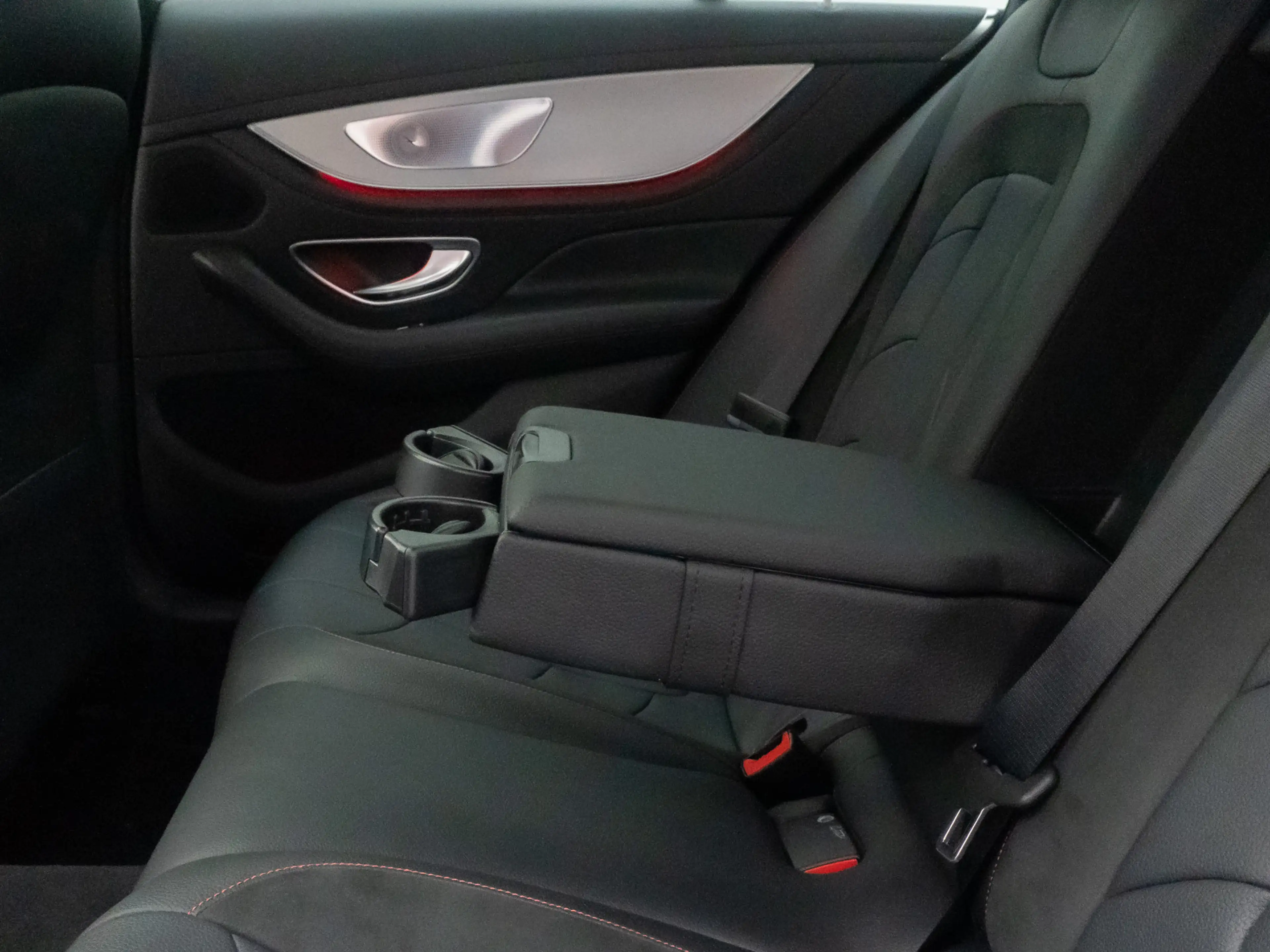 Mercedes-Benz CLS 53 AMG 4MATIC 360° Burmester DAB HUD 20Zoll — photo 27
