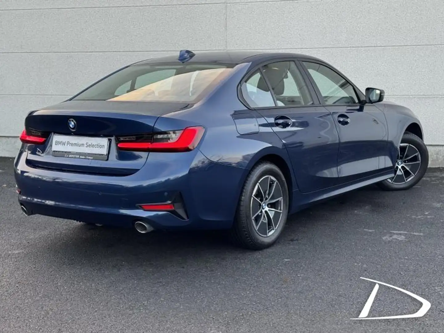 BMW 318 Berline Bleu - 2