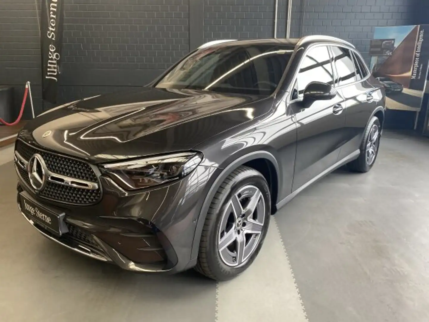 Mercedes-Benz GLC 200 GLC 200 4M AMG Premium 360° Memory MBUX AMG Line Grau - 2
