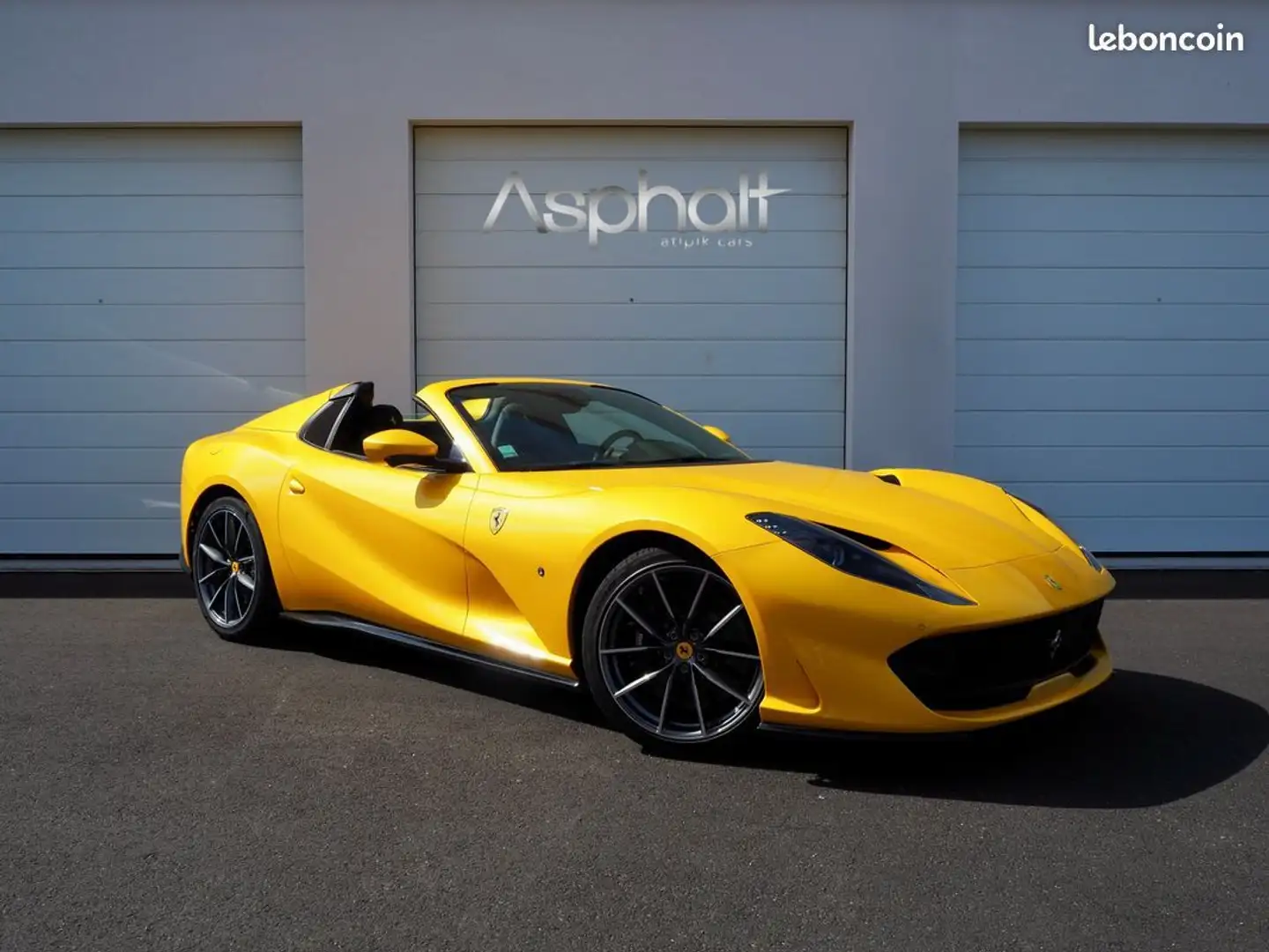 Ferrari 812 GTS 1ere main Française Jaune - 1