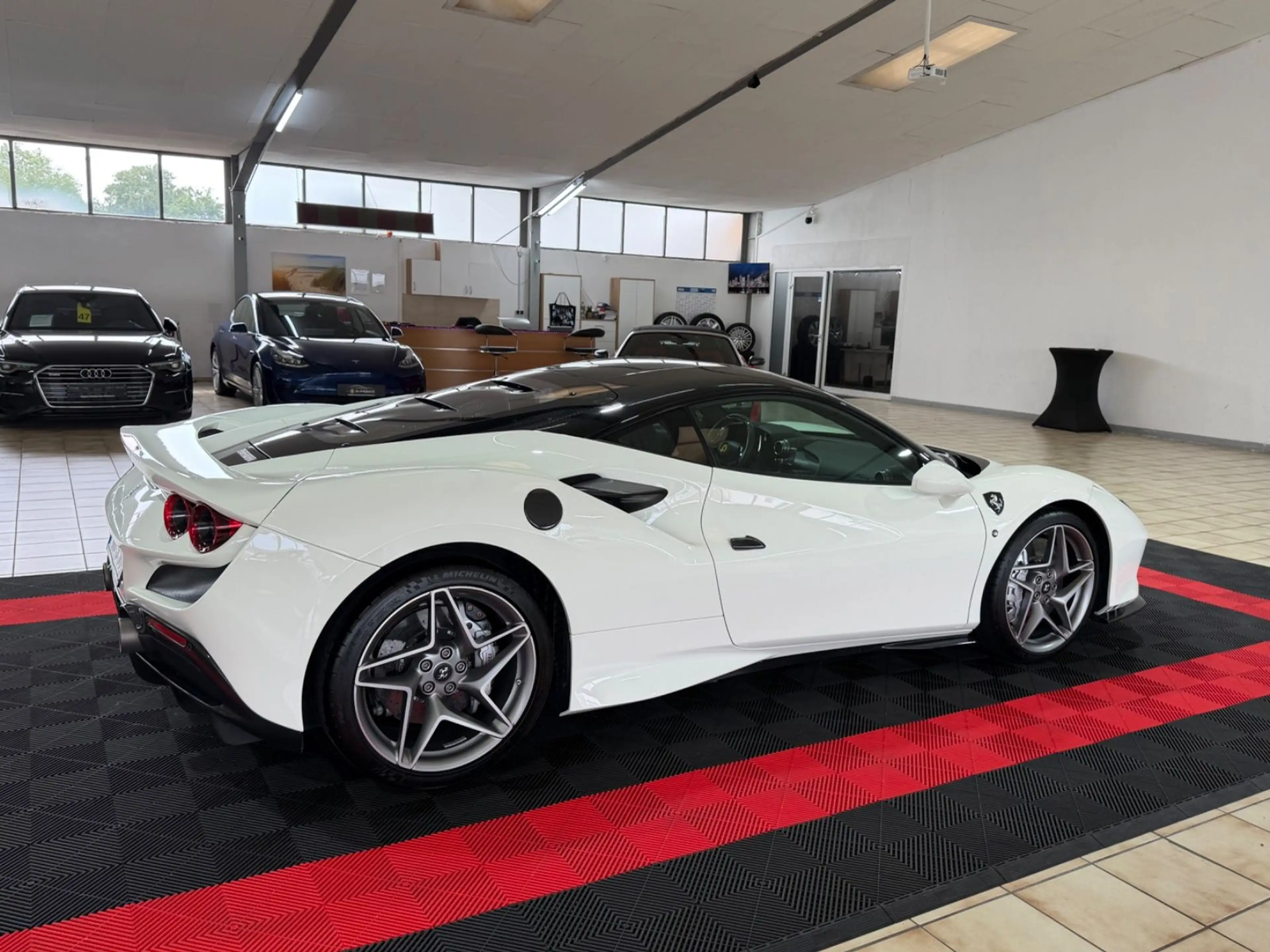 Ferrari F8 Carbon Paket/JBL/Lift — photo 8
