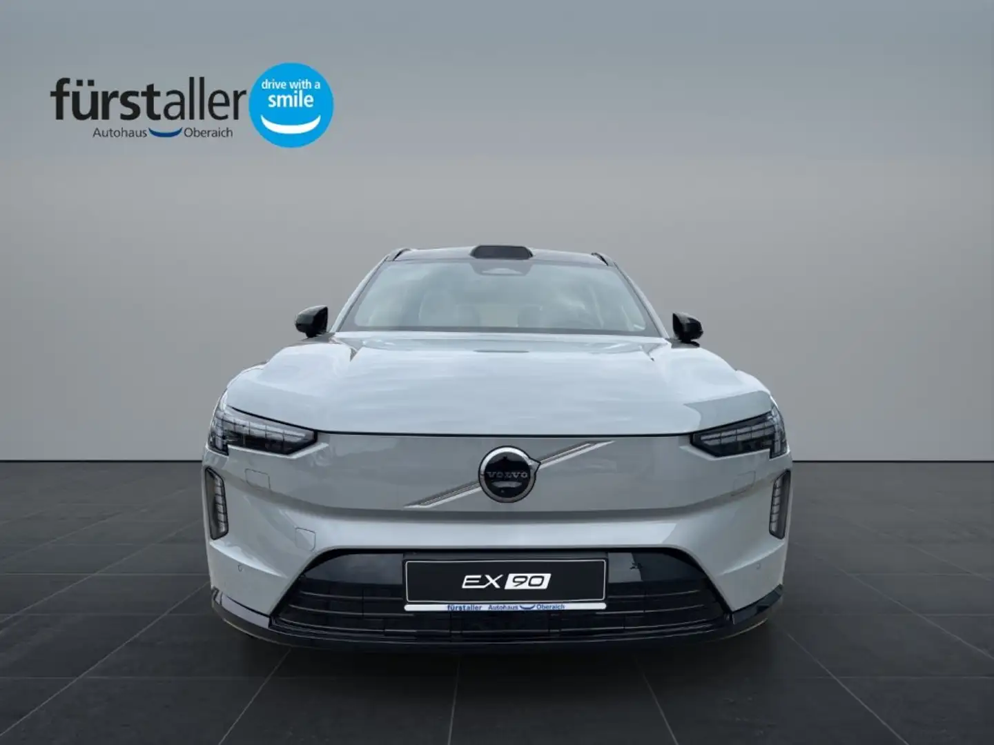 Volvo EX90 Ultra, Twin Motor Performance, Vollelektrisch, 7 Sitze Grau - 2
