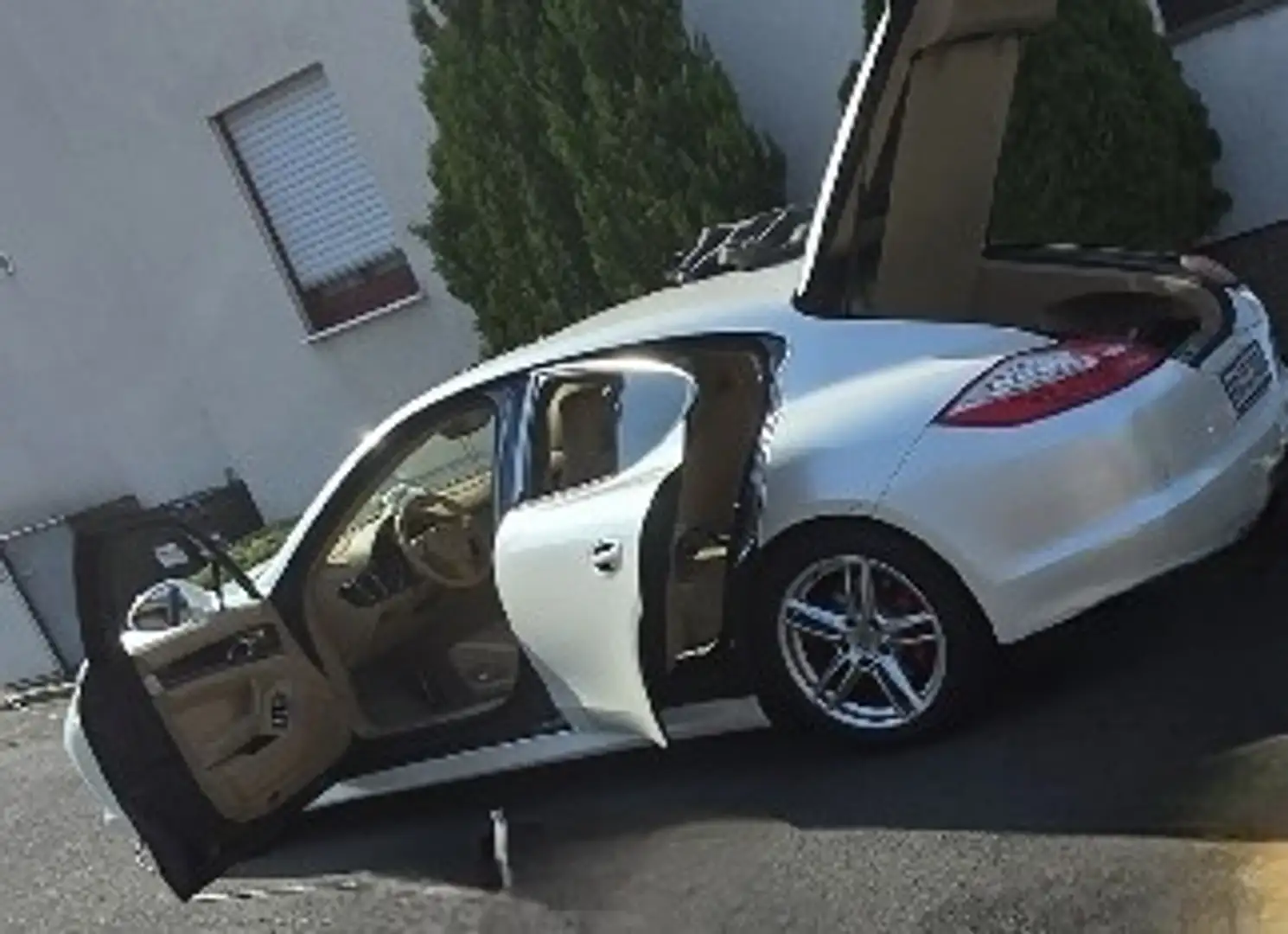 Porsche Panamera 4 PDK - 1