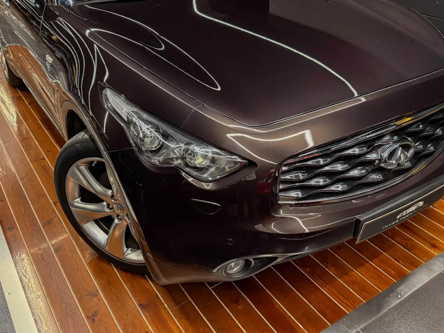 Infiniti FX 50 S Premium Aut. Marrón - 2