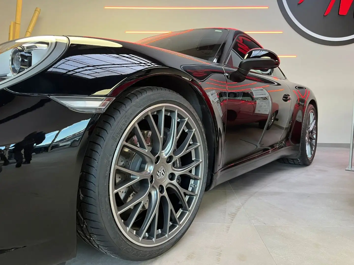 Porsche 911 (991.2) Carrera 3.0 Coupe*RS-Spyder 20"*PDC* Schwarz - 2
