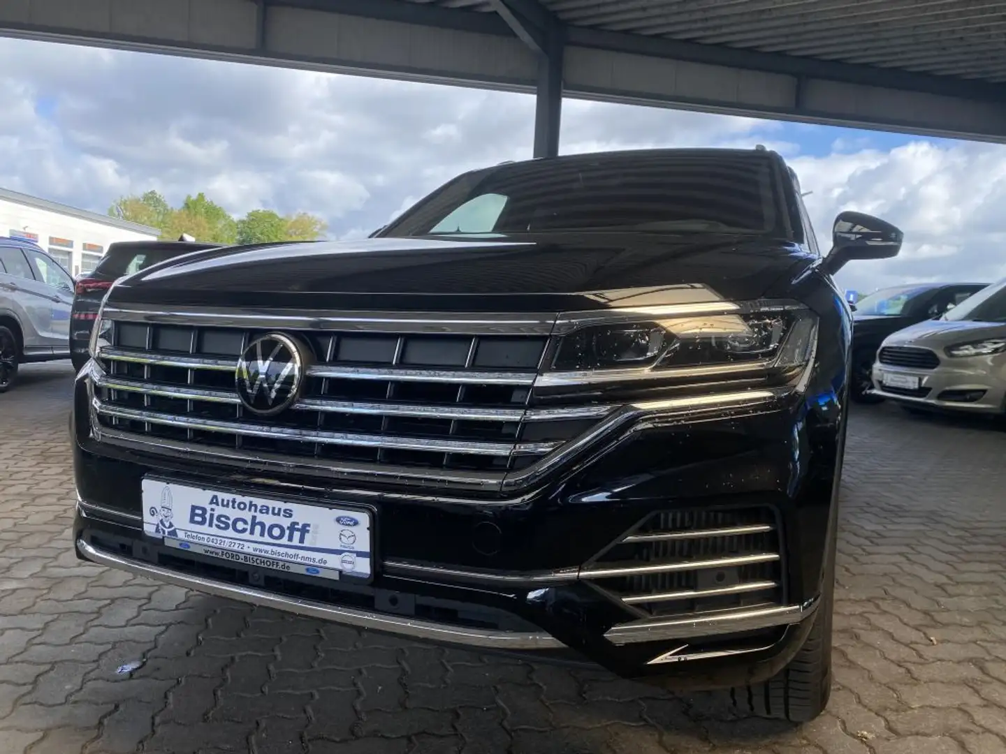 Volkswagen Touareg 3.0 V6 TSI OPF 4Motion Aut. Atmosphere Negro - 2