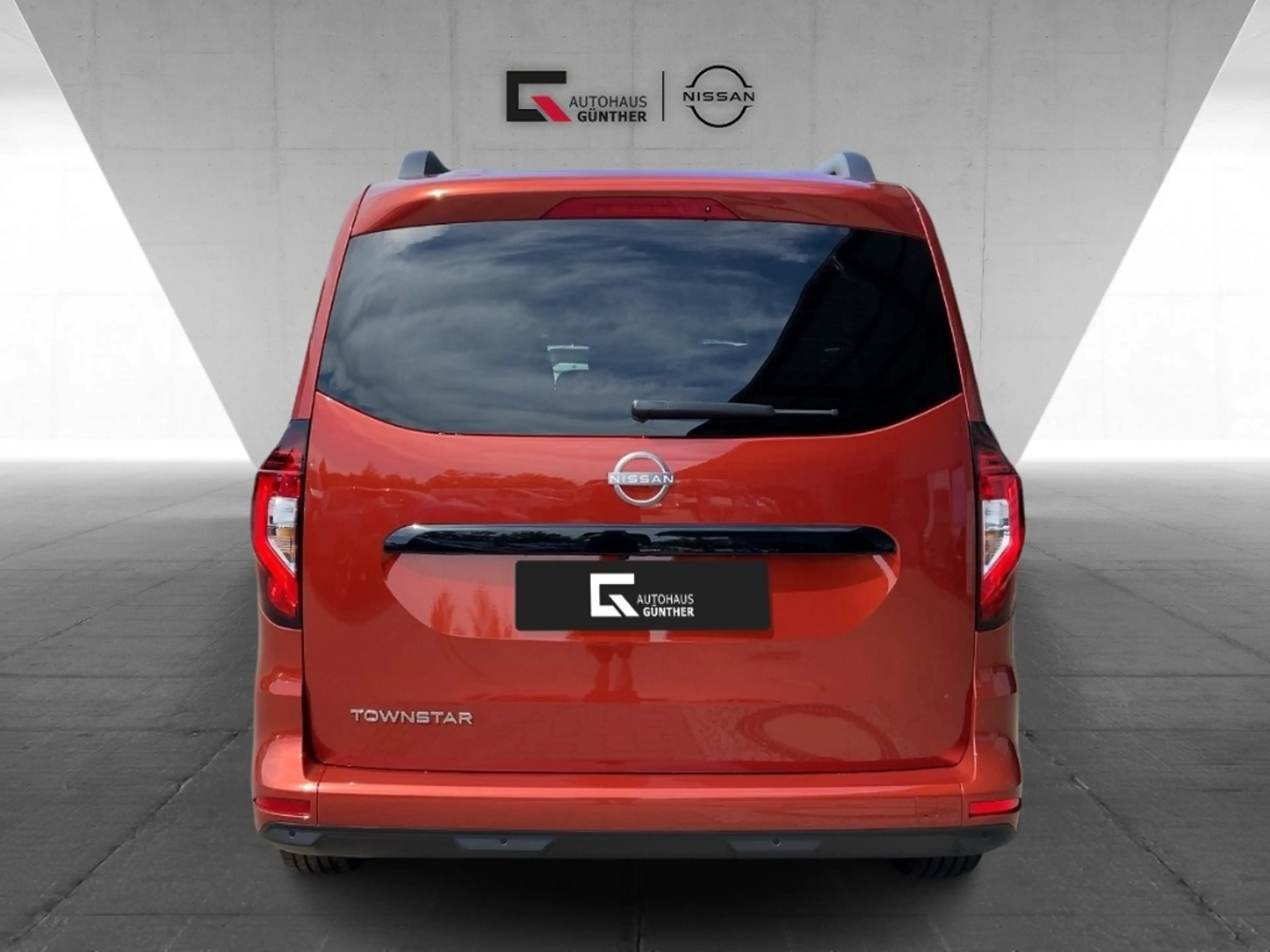 Nissan Townstar TEKNA Kbi-7 L2 130PS Autom. Winter/360°/Navi/Carpl — photo 3