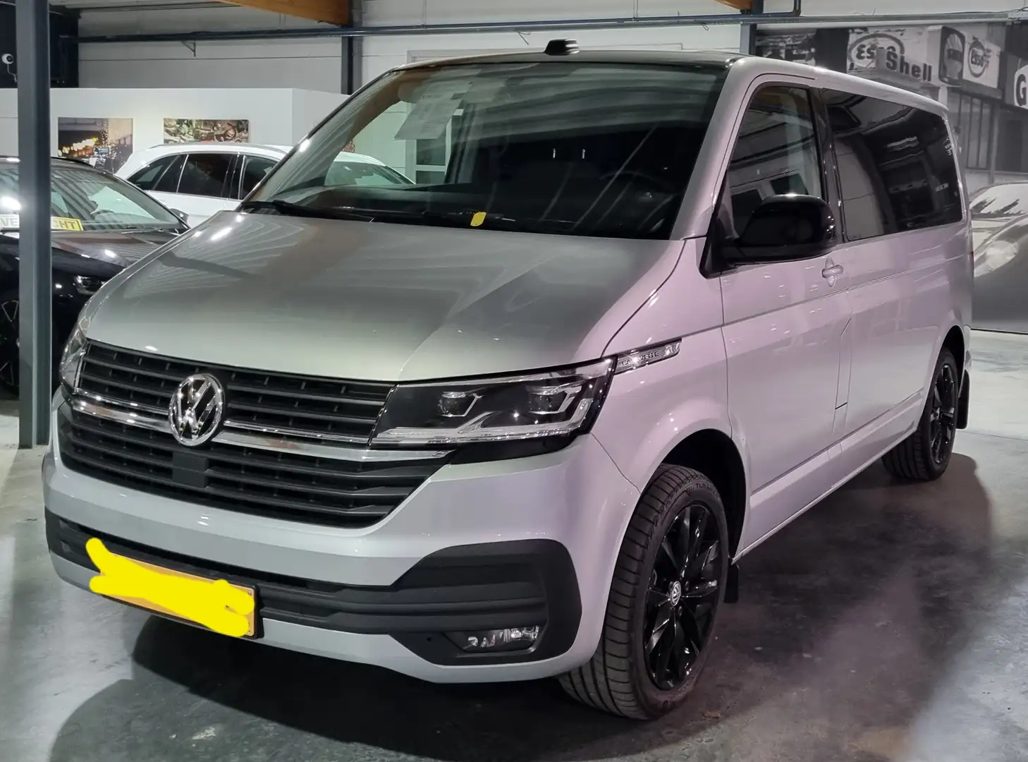 Volkswagen T6.1 Caravelle Caravelle T6.1 DSG Kurz Comfortline Silver - 2