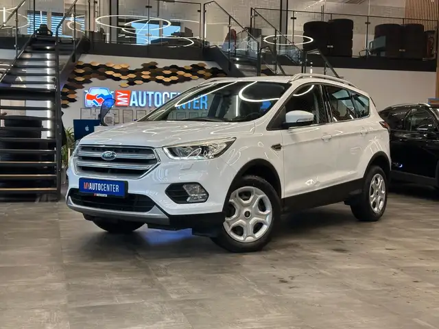 Ford Kuga *KEYLES*LKHZ*StHZ*2-ZONEN*TEMPO*NAVI*PDC