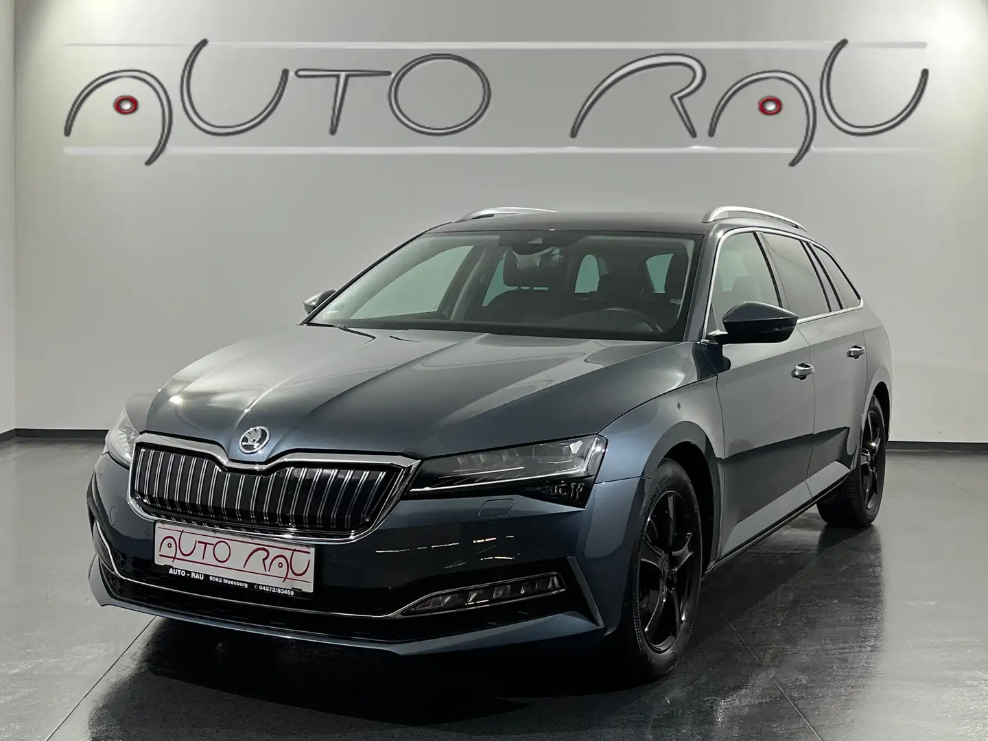 Skoda Superb Com. 1.4 TSI iV Style DSG *LED*AHK*NAVI* Grau - 1