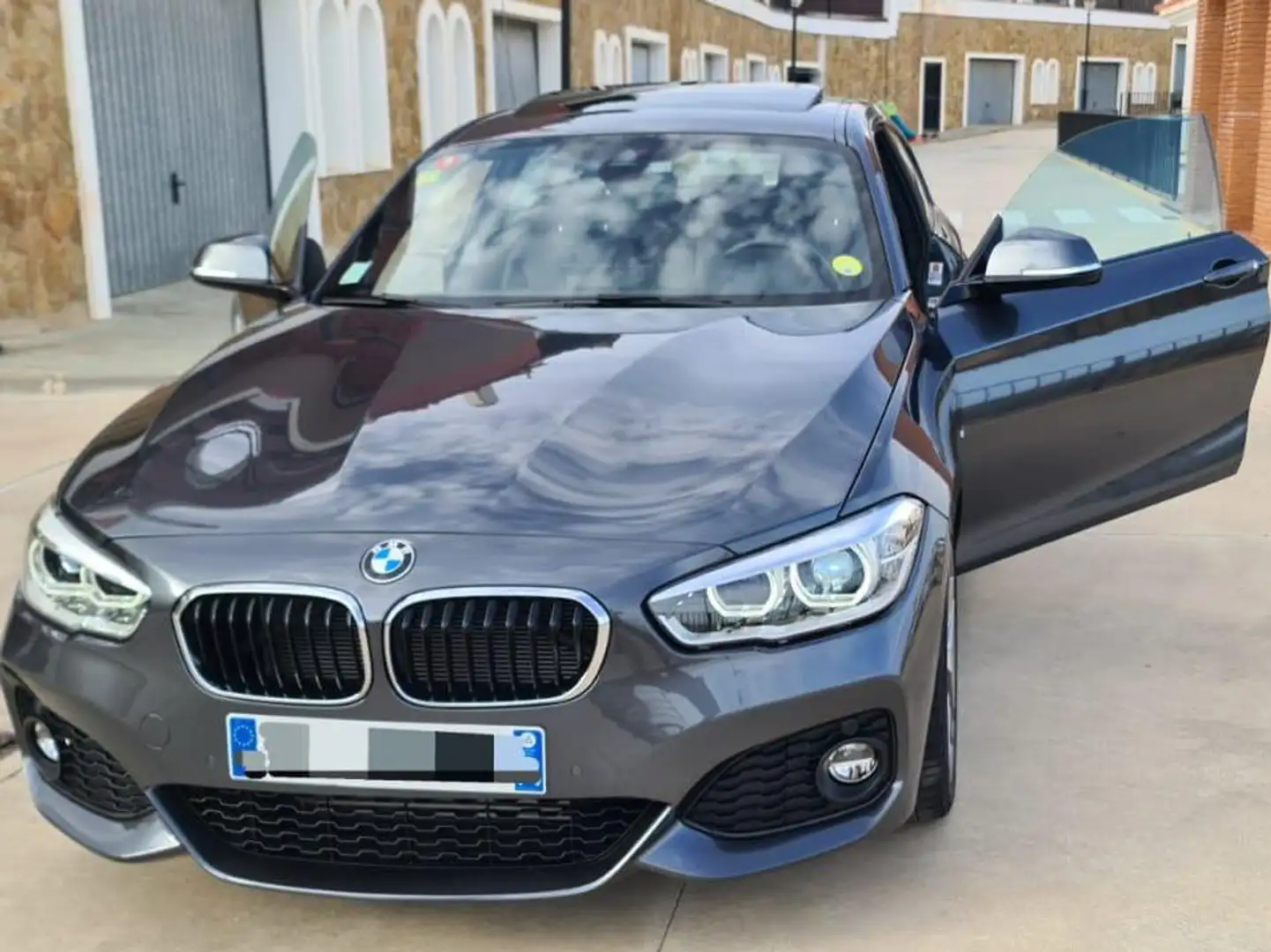 BMW 118 118d Gris - 1