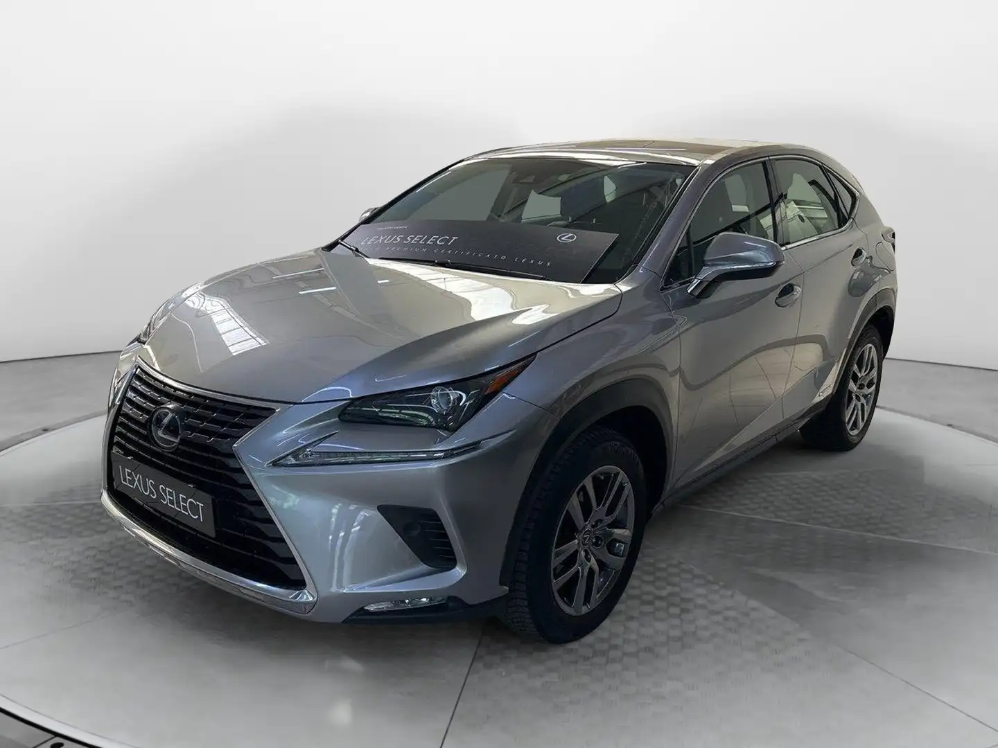 Lexus NX 300h Hybrid 4WD Premium - 1