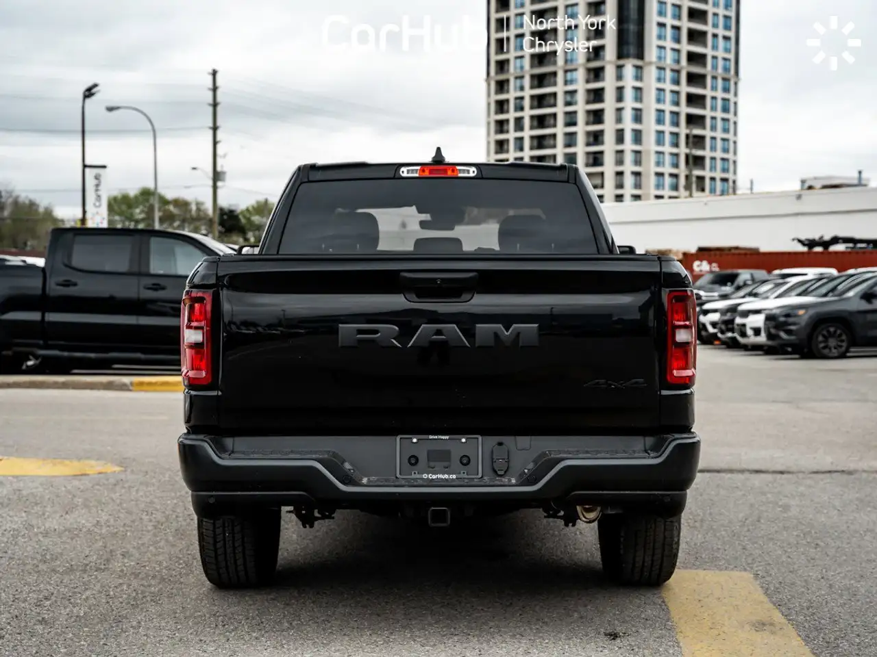 RAM 1500 снимка RAM 1500
