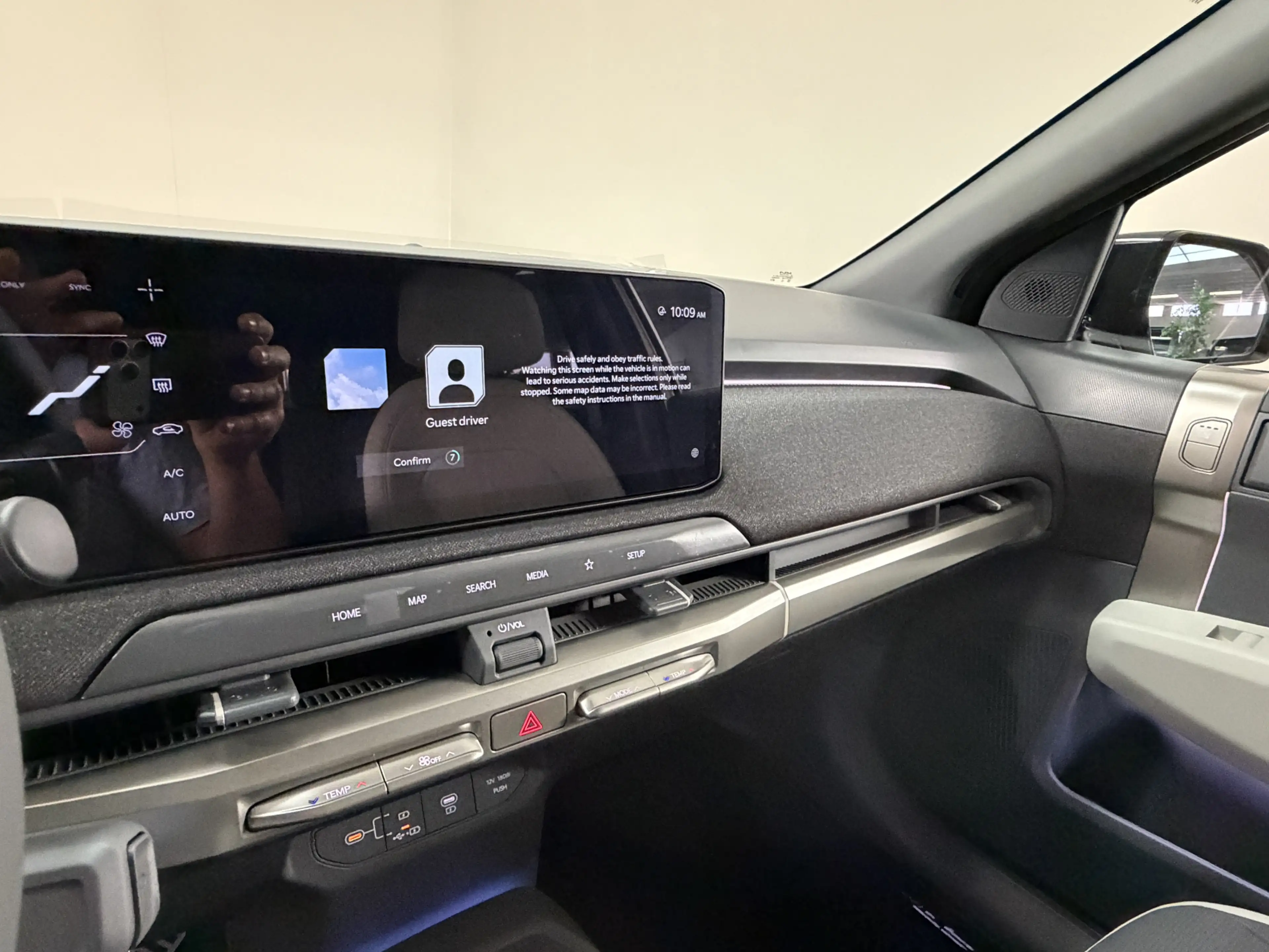 Kia EV3 GT-PlusLine 81.4 kWh 204 PK direct leverbaar en ri — photo 21