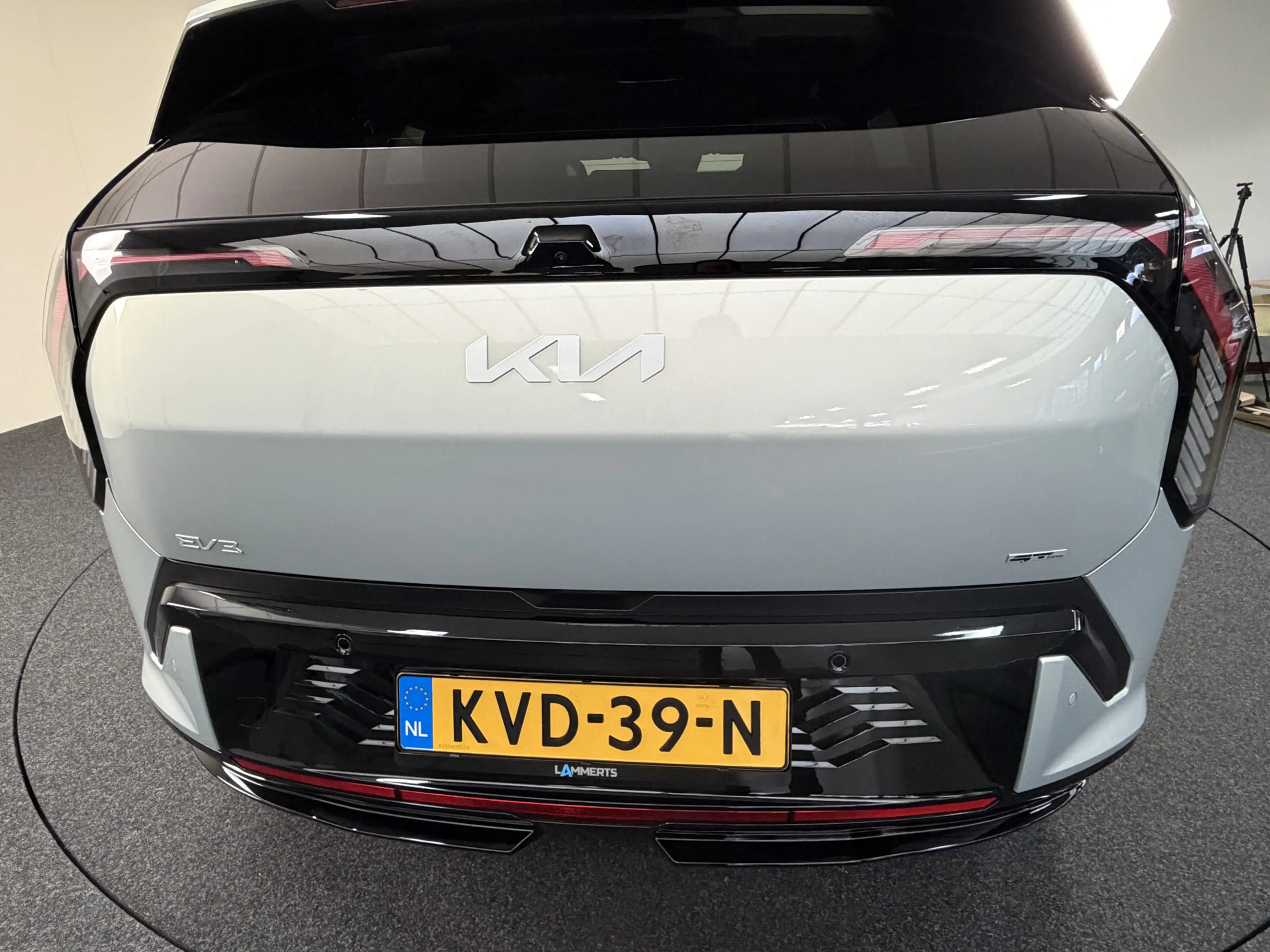 Kia EV3 GT-PlusLine 81.4 kWh 204 PK direct leverbaar en ri — photo 39