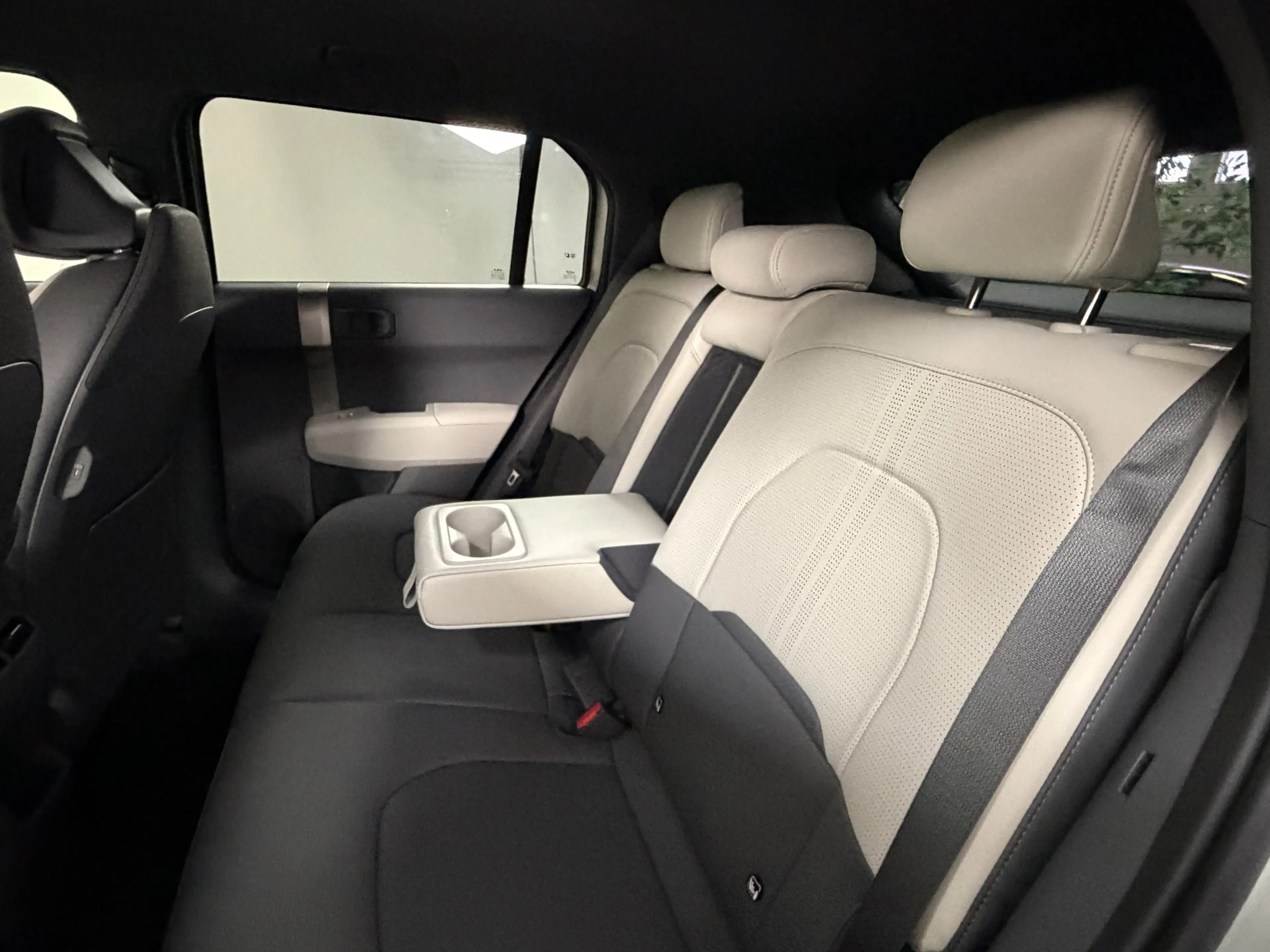 Kia EV3 GT-PlusLine 81.4 kWh 204 PK direct leverbaar en ri — photo 9