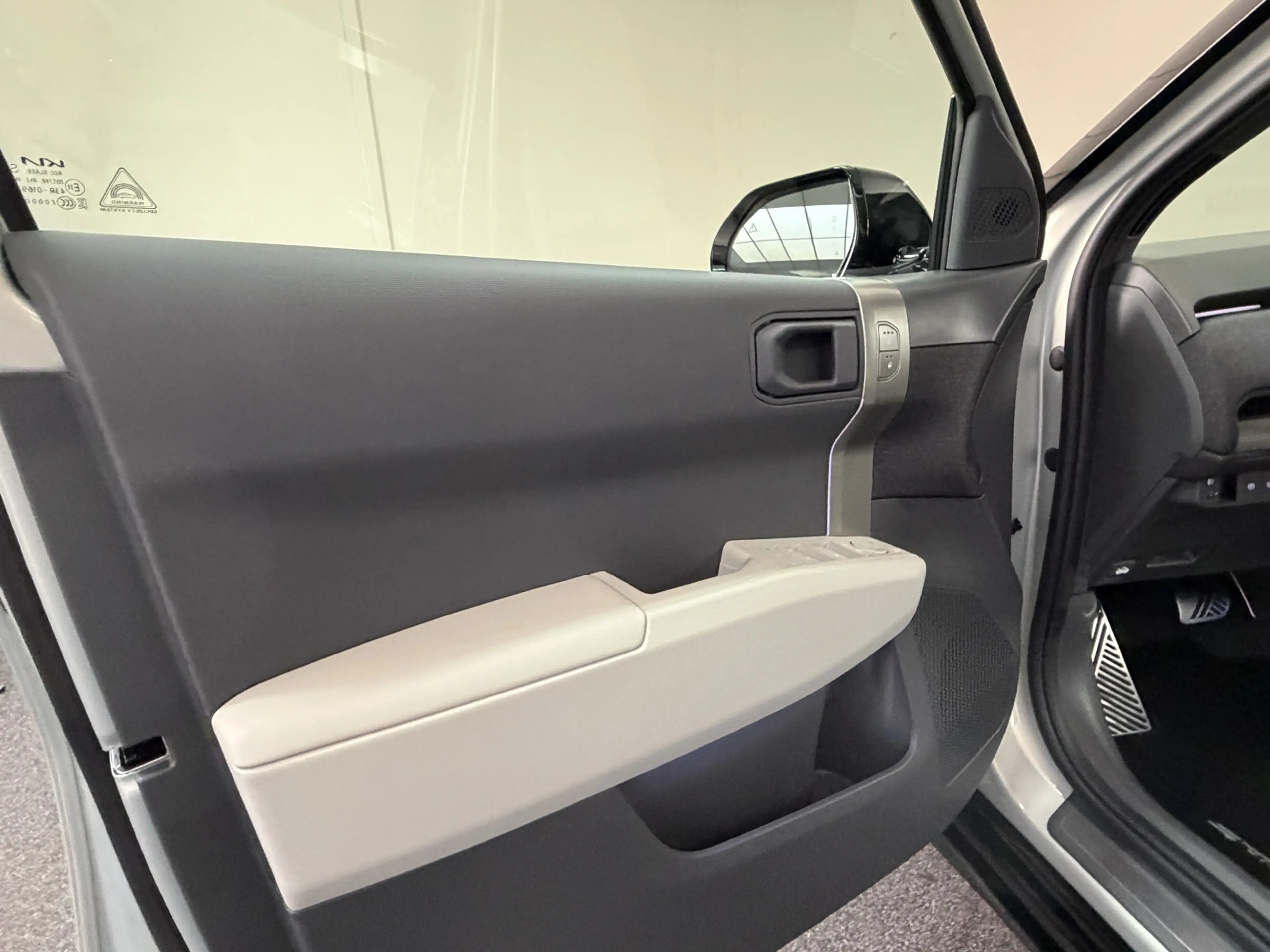 Kia EV3 GT-PlusLine 81.4 kWh 204 PK direct leverbaar en ri — photo 33