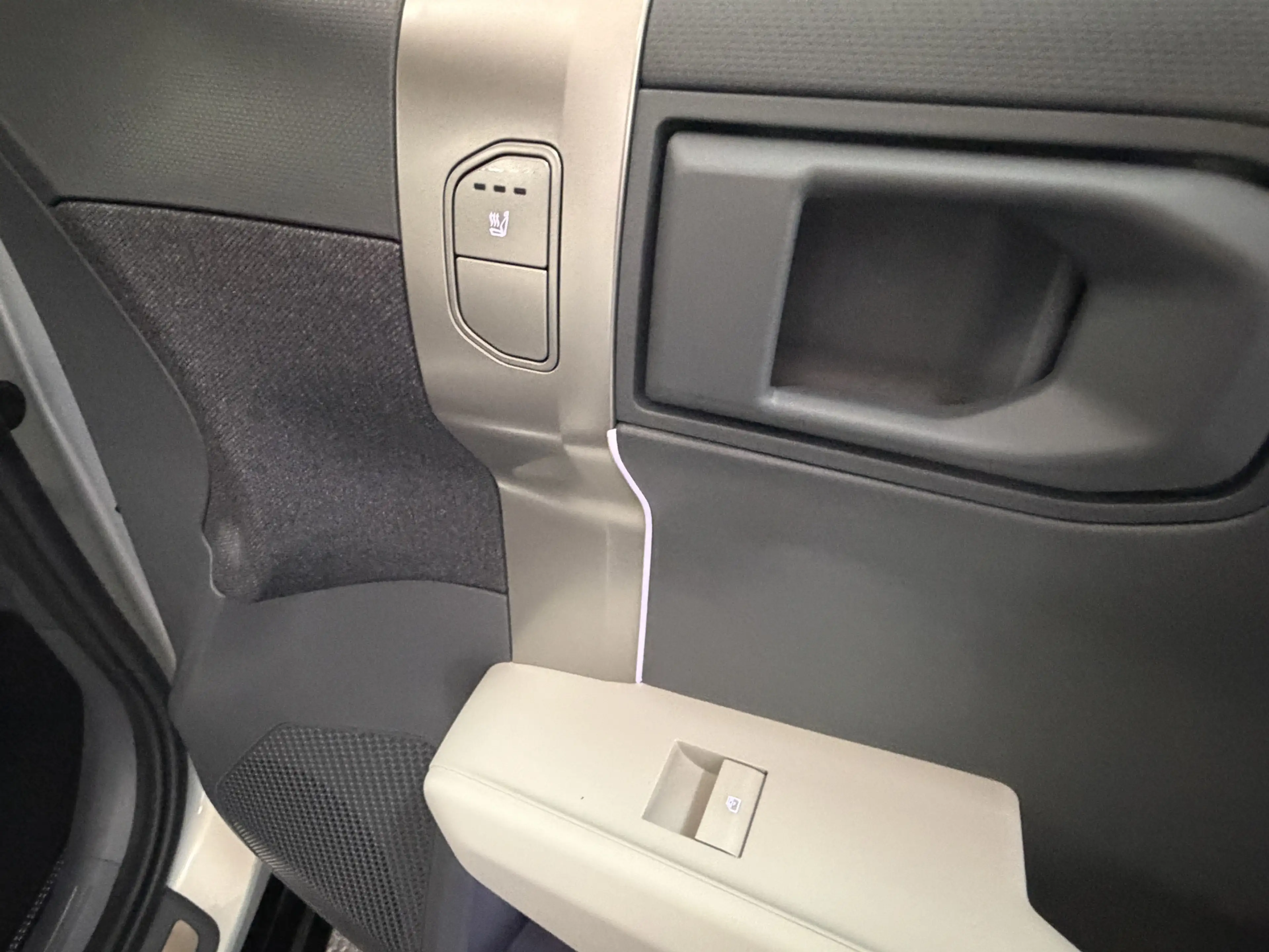 Kia EV3 GT-PlusLine 81.4 kWh 204 PK direct leverbaar en ri — photo 34