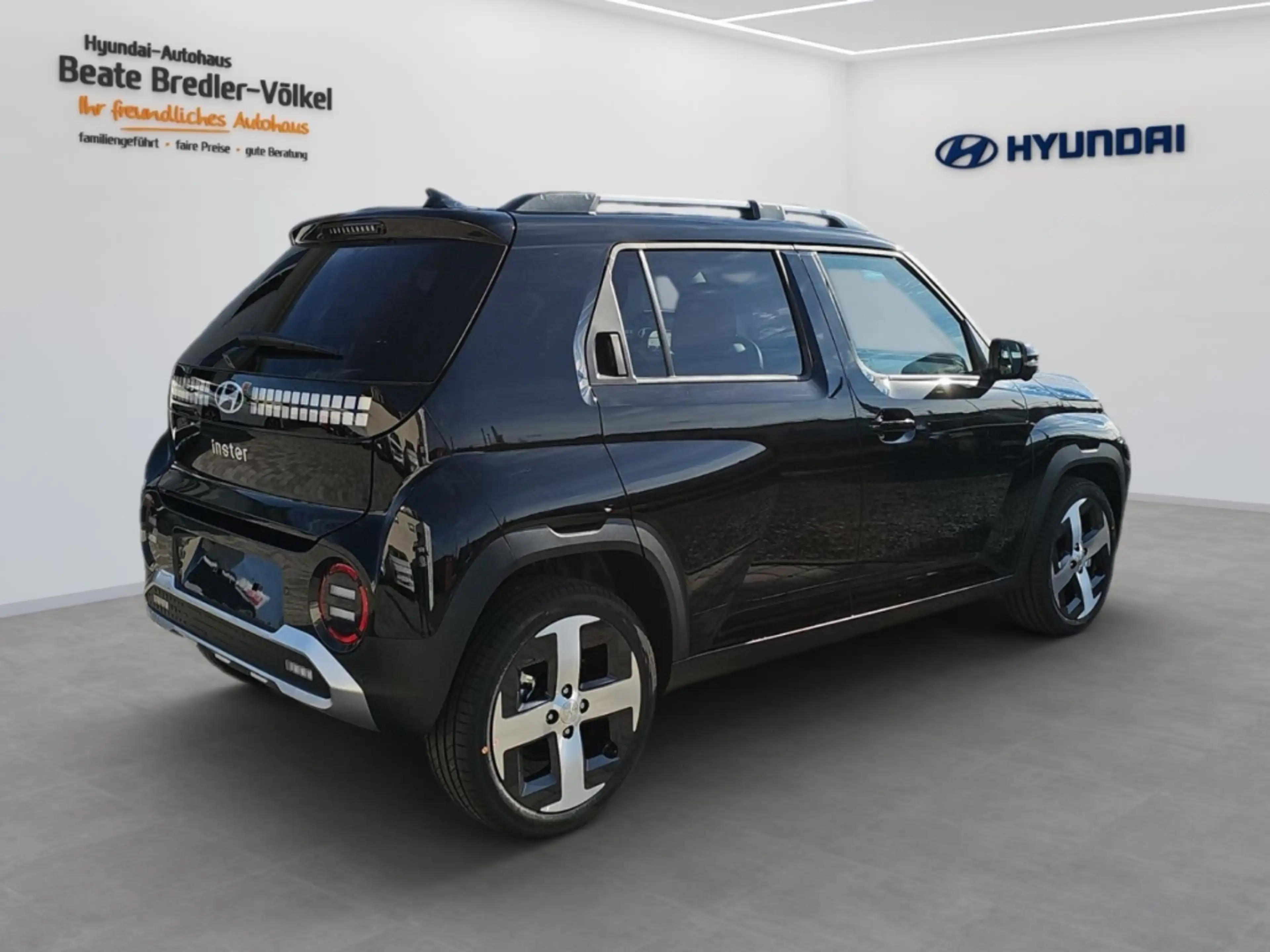 Hyundai Inster 49 kWh Prime Voll-LED Totwinkelass. Navi — photo 3