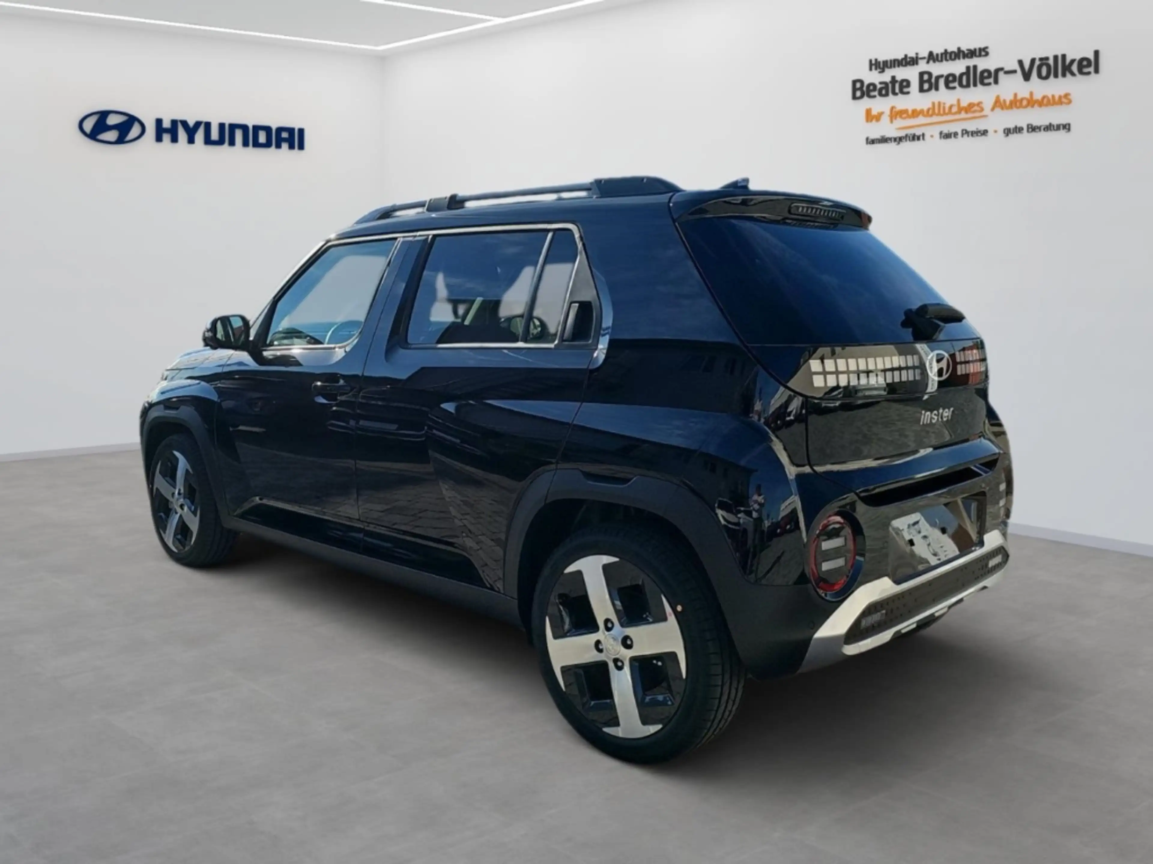Hyundai Inster 49 kWh Prime Voll-LED Totwinkelass. Navi — photo 4
