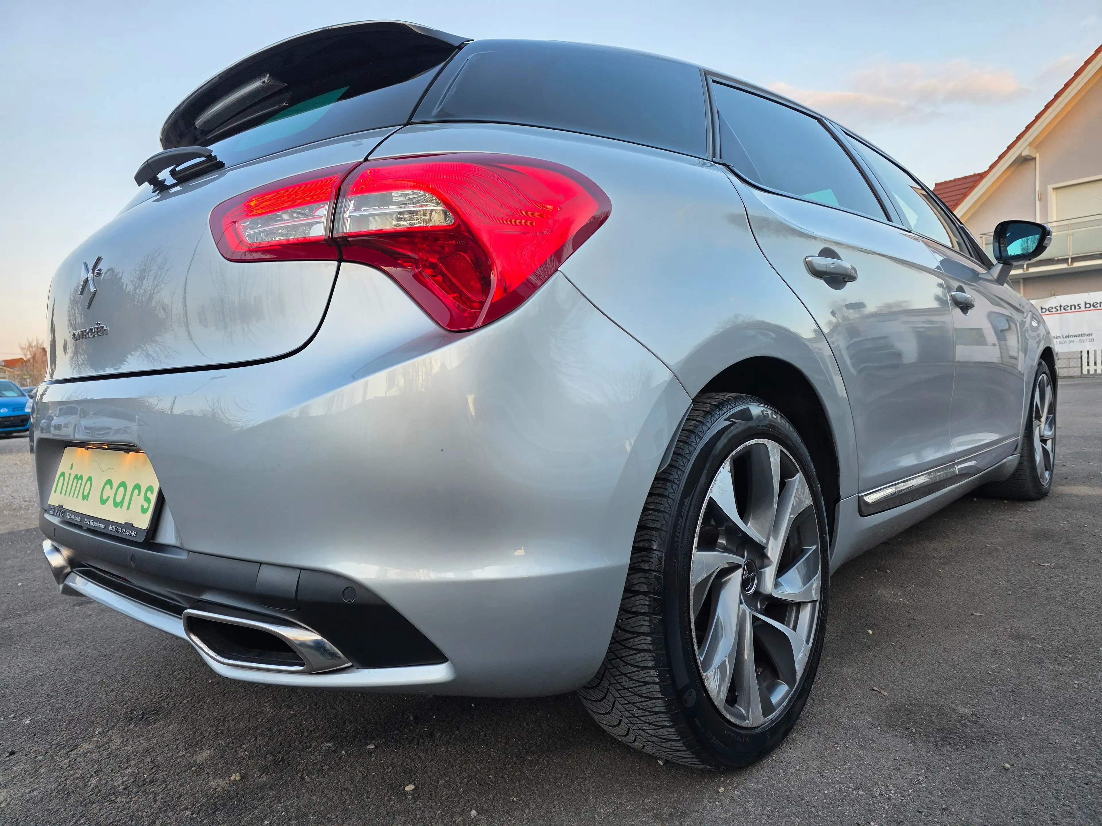 Citroen DS5 Automatik / Panoramadach / Pickerl bei Scania — photo 8