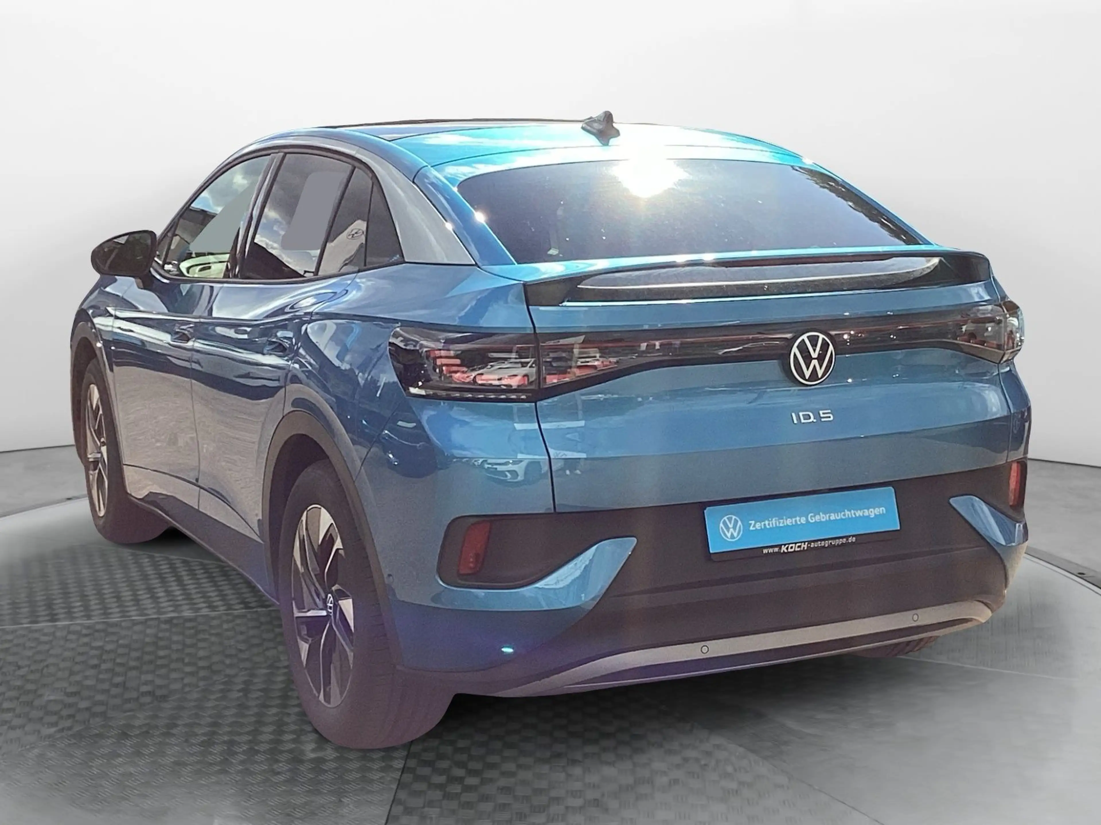 Volkswagen ID.5 Pro 77kWh Navi LED AHK Pano Kamera — photo 4