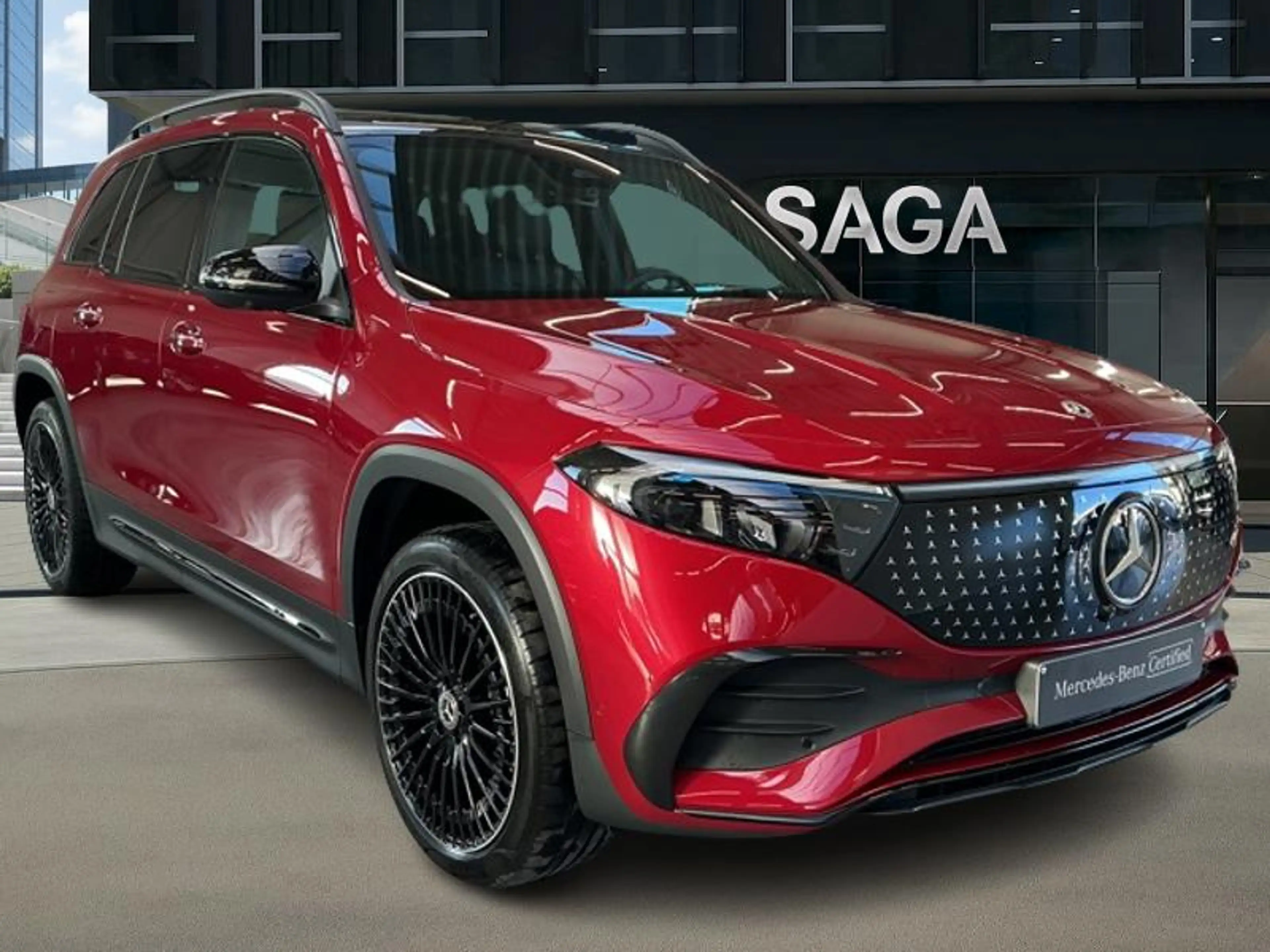 Mercedes-Benz EQB 250 + AMG Pack Night Toit Pano Burmester — photo 7