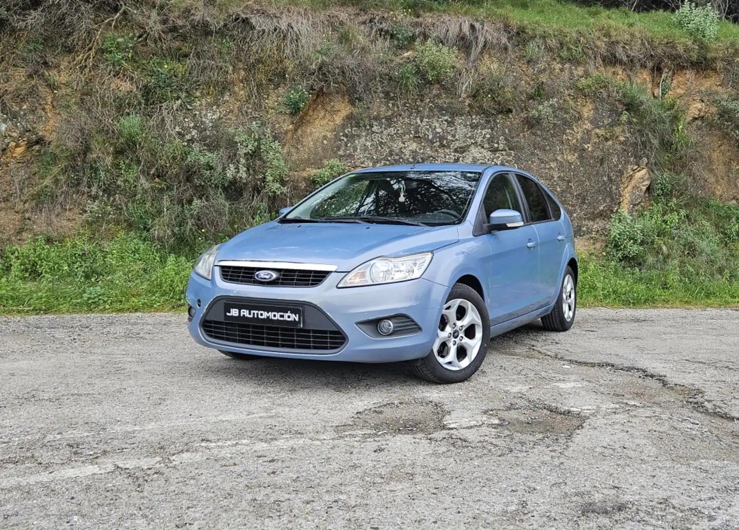 Ford Focus 1.6 Trend Blauw - 1
