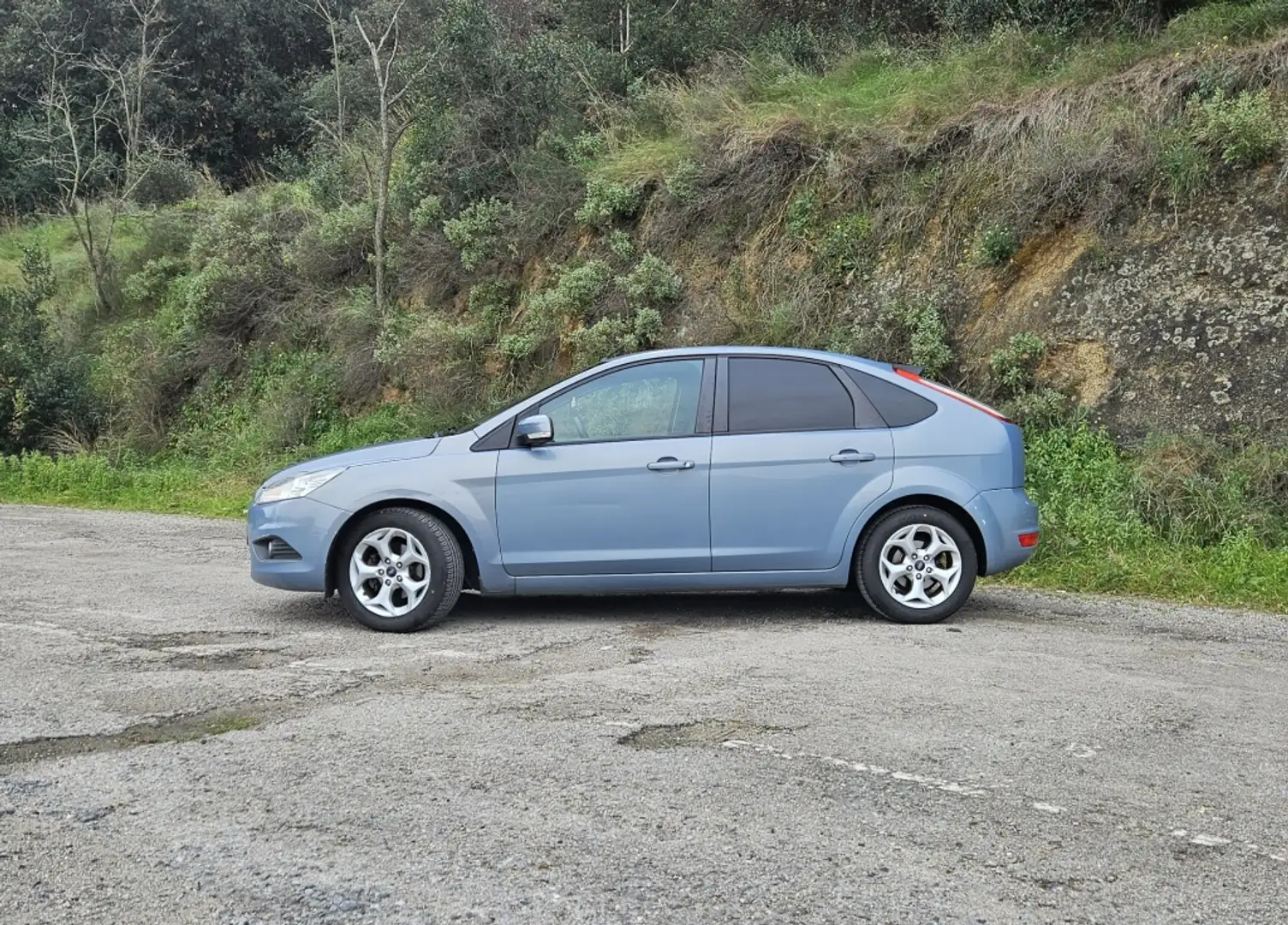 Ford Focus 1.6 Trend Blauw - 2