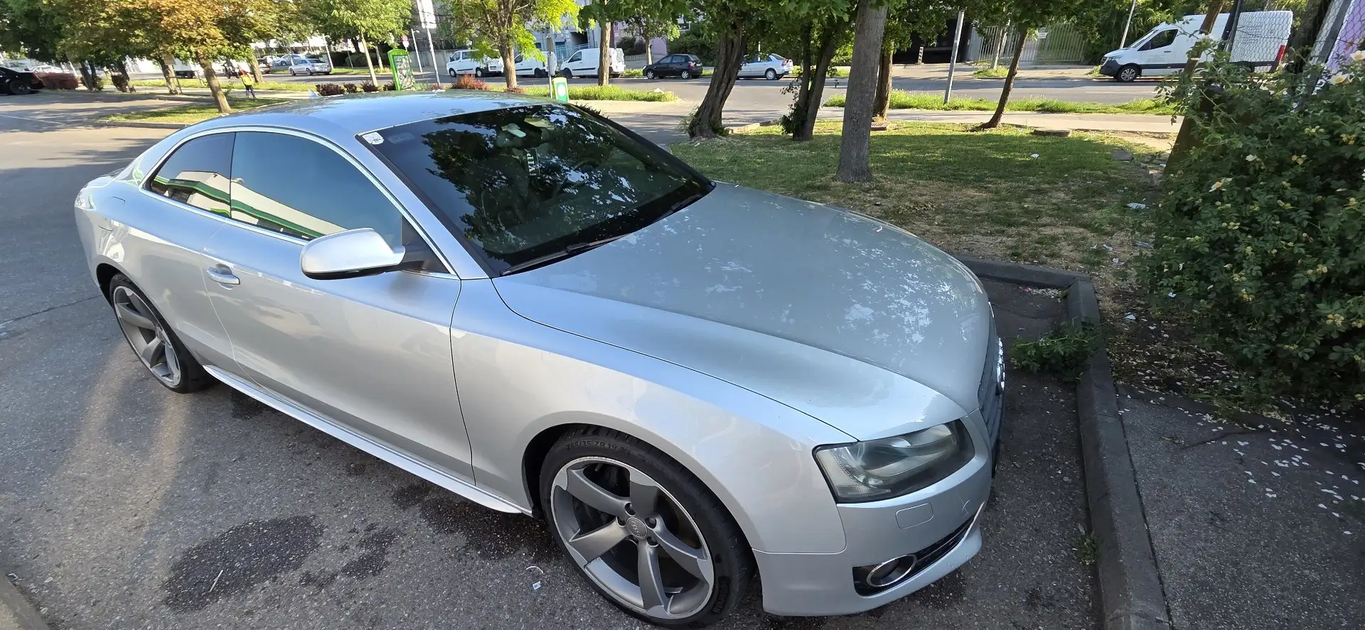 Audi A5 Coupé 2,7 TDI V6 DPF Aut. - 2