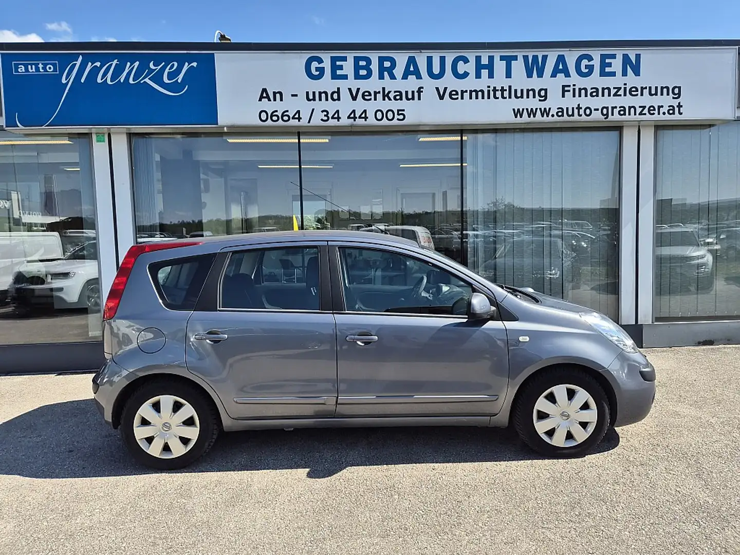Nissan Note 1,4 Acenta Grau - 1