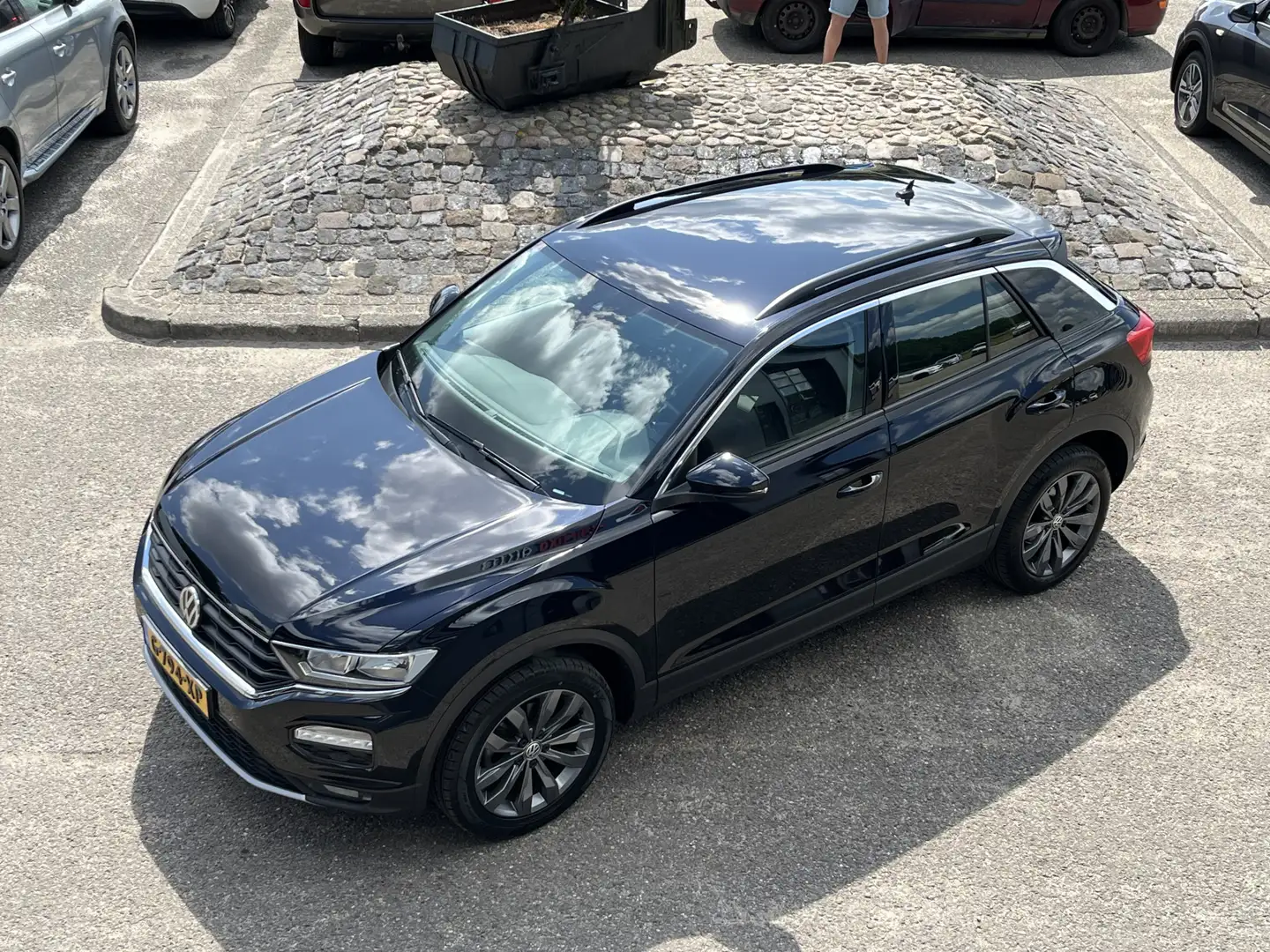 Volkswagen T-Roc 1.0 TSI Style 1e EIGENAAR ADAP CRUISE TREKHAAK NAV Zwart - 2